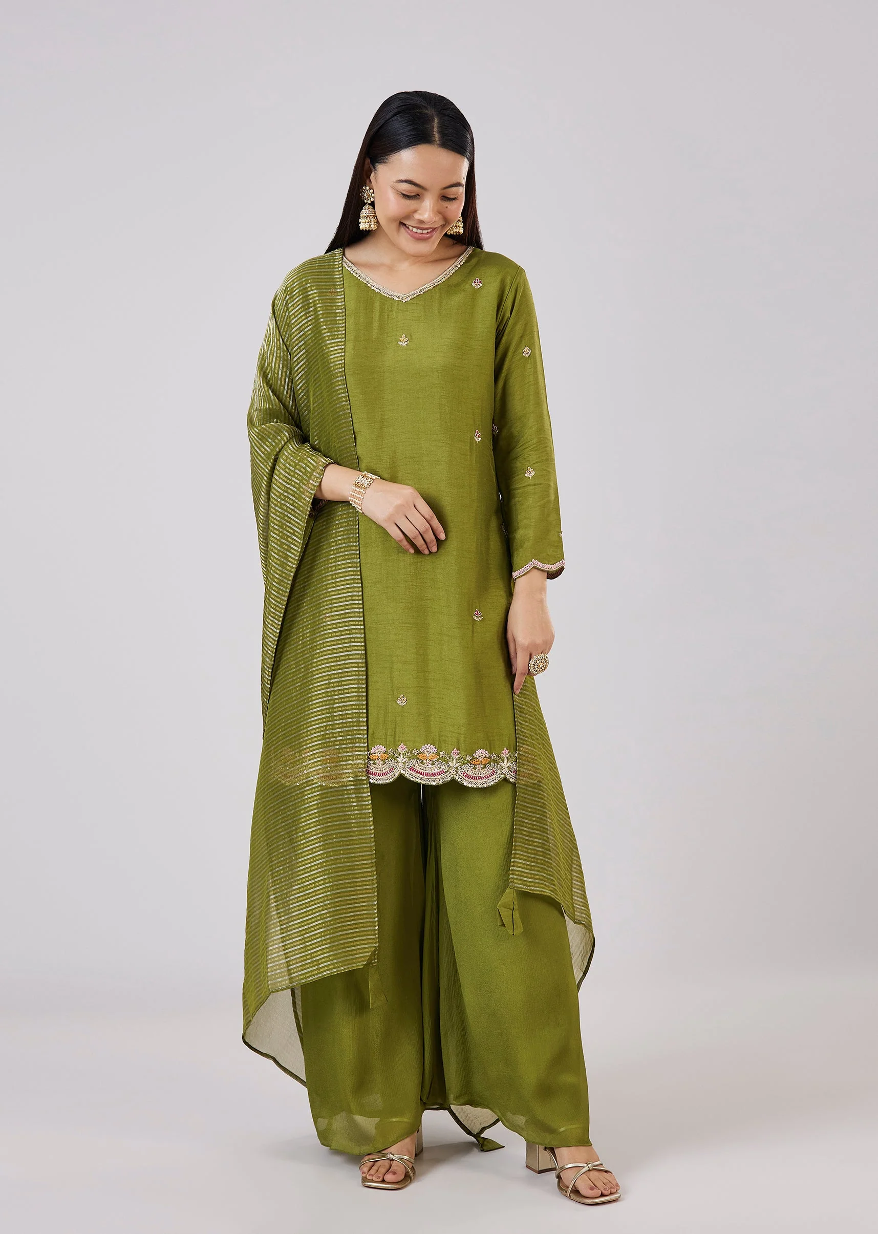 Green Silk Palazzo Set With Zari And Sequins Work - Image 3