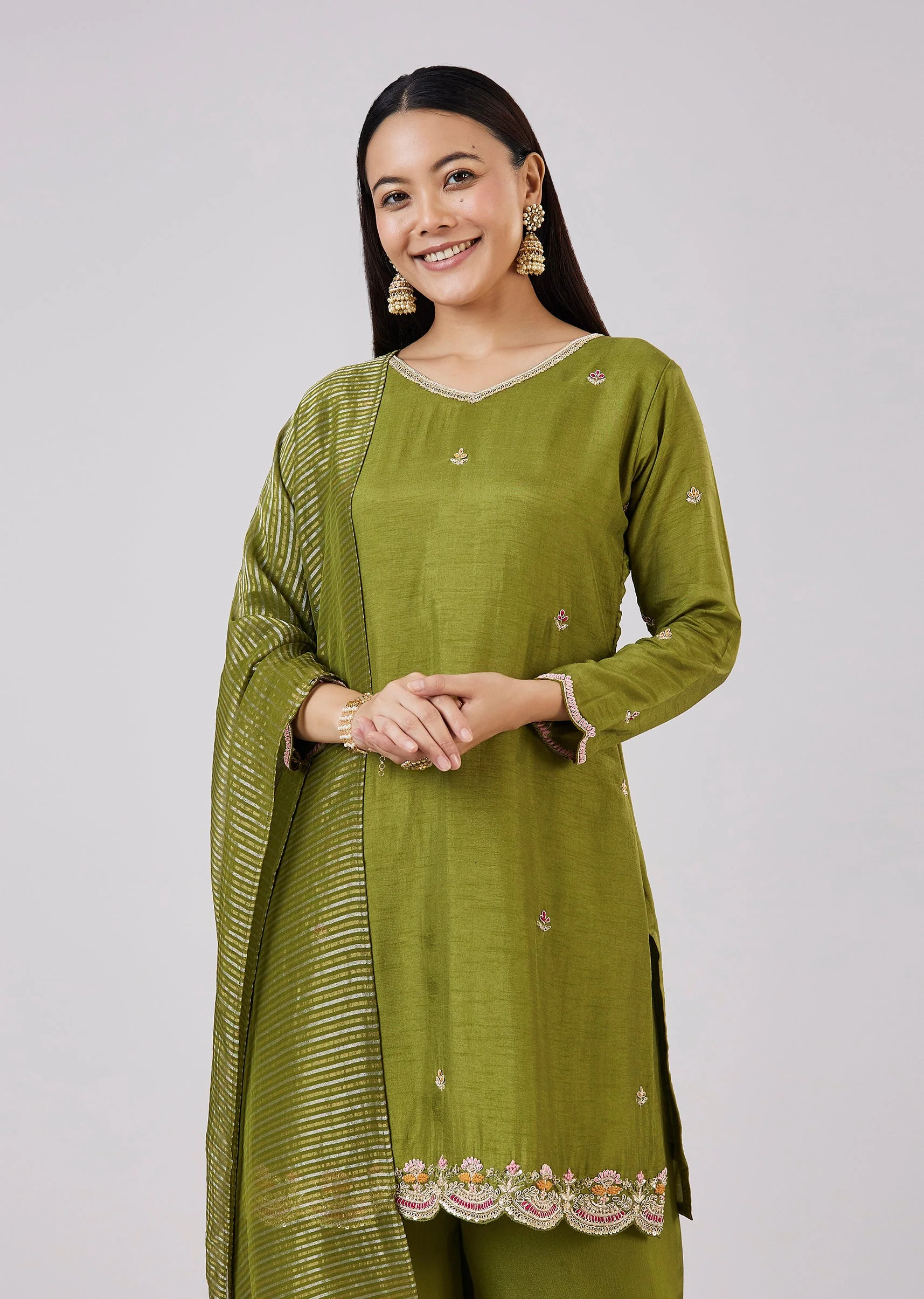 Green Silk Palazzo Set With Zari And Sequins Work - Image 4