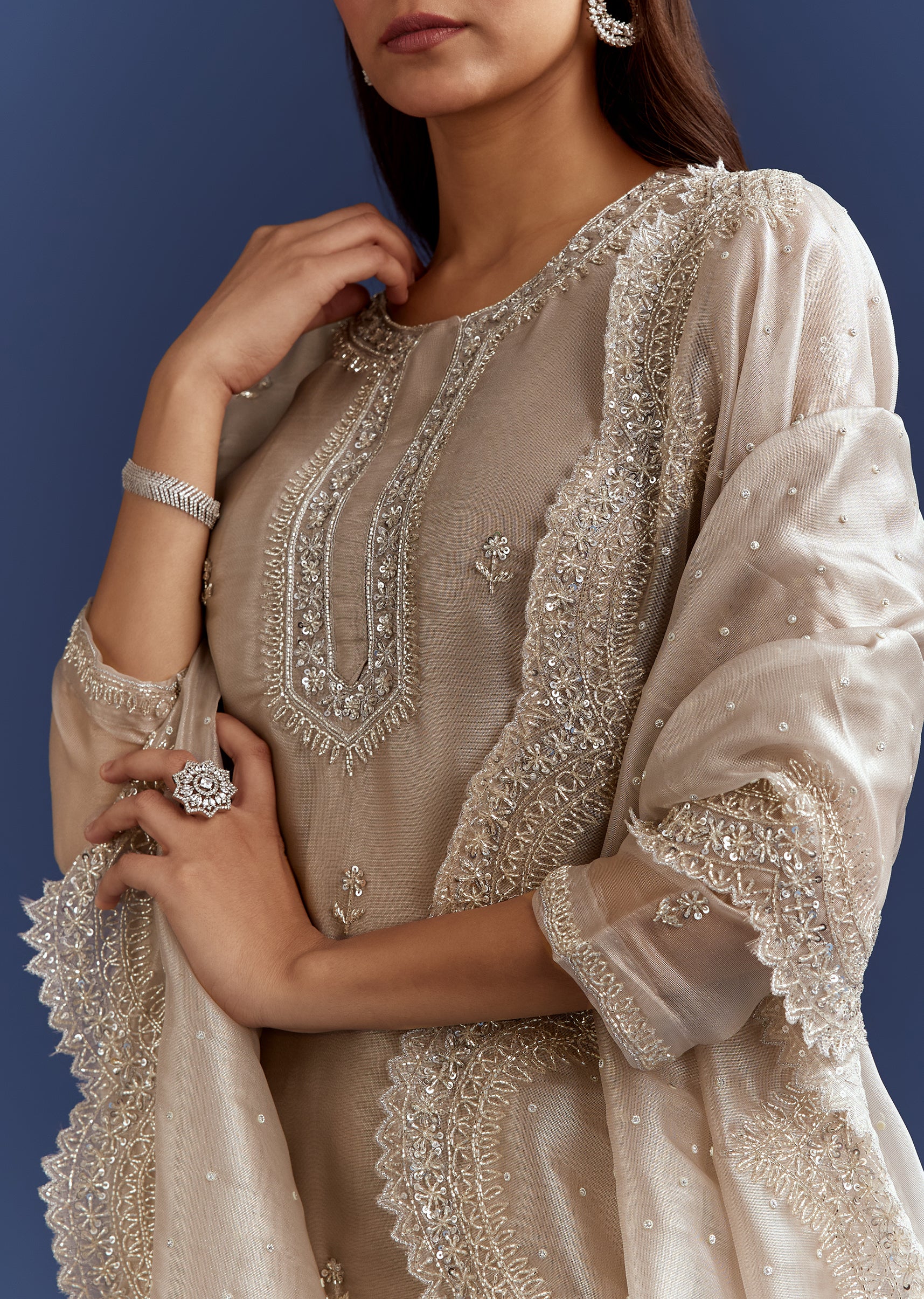 Grey Cutdana And Sequins Kurta With Stone Work Dupatta In Tissue - Image 3