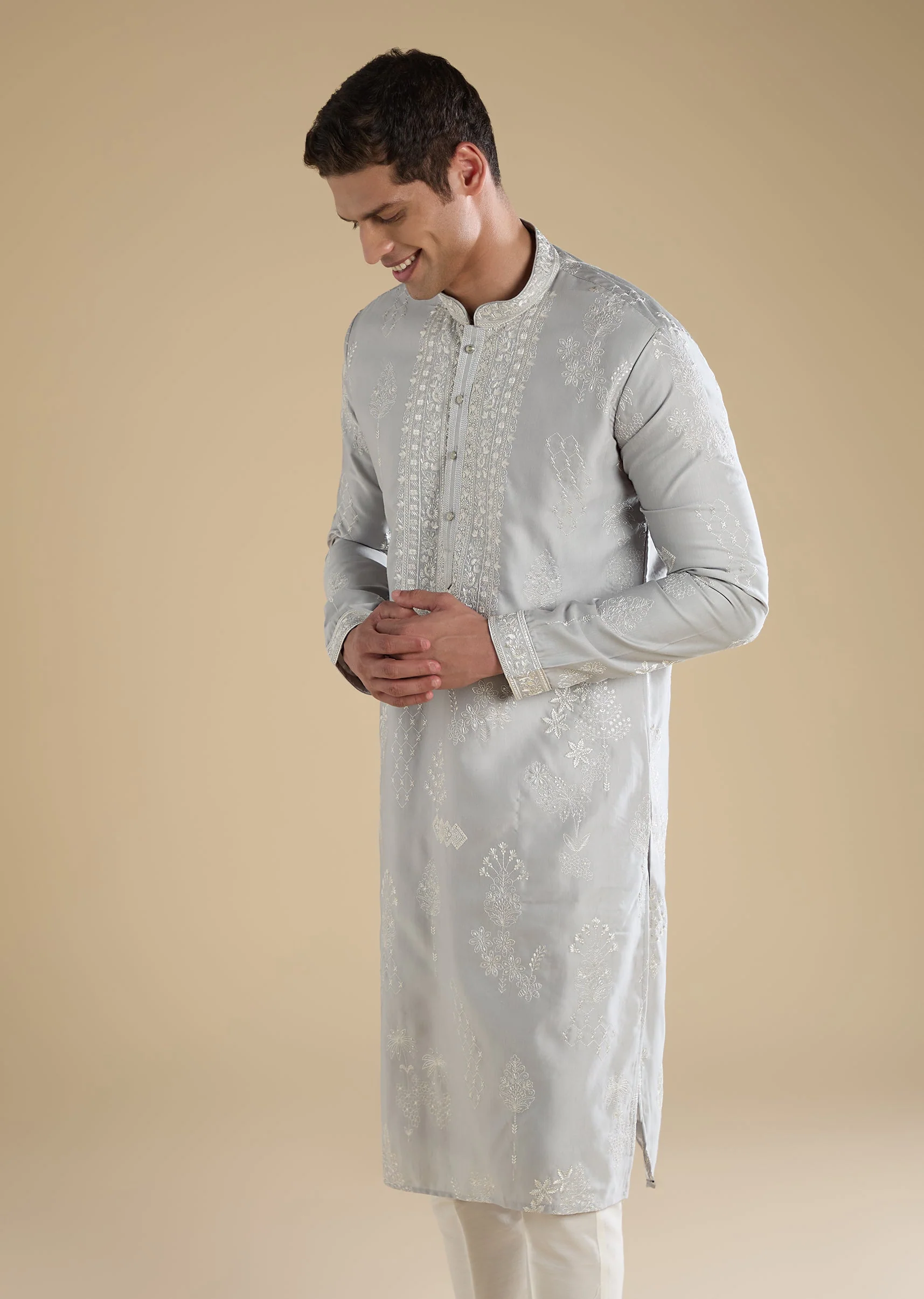 Grey Embellished Kurta Set With Pants - Image 4
