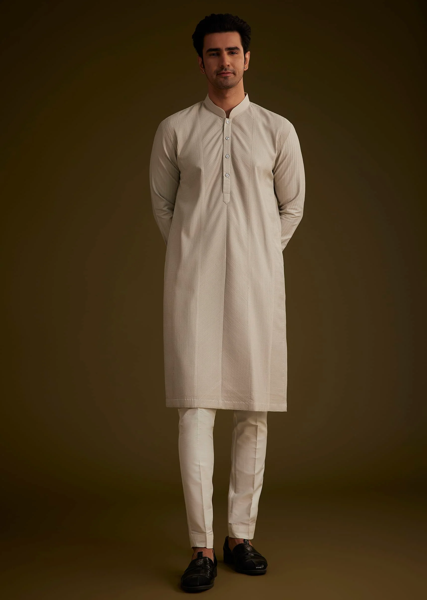 Grey Kurta Set With Pintuck Detailing - Image 4