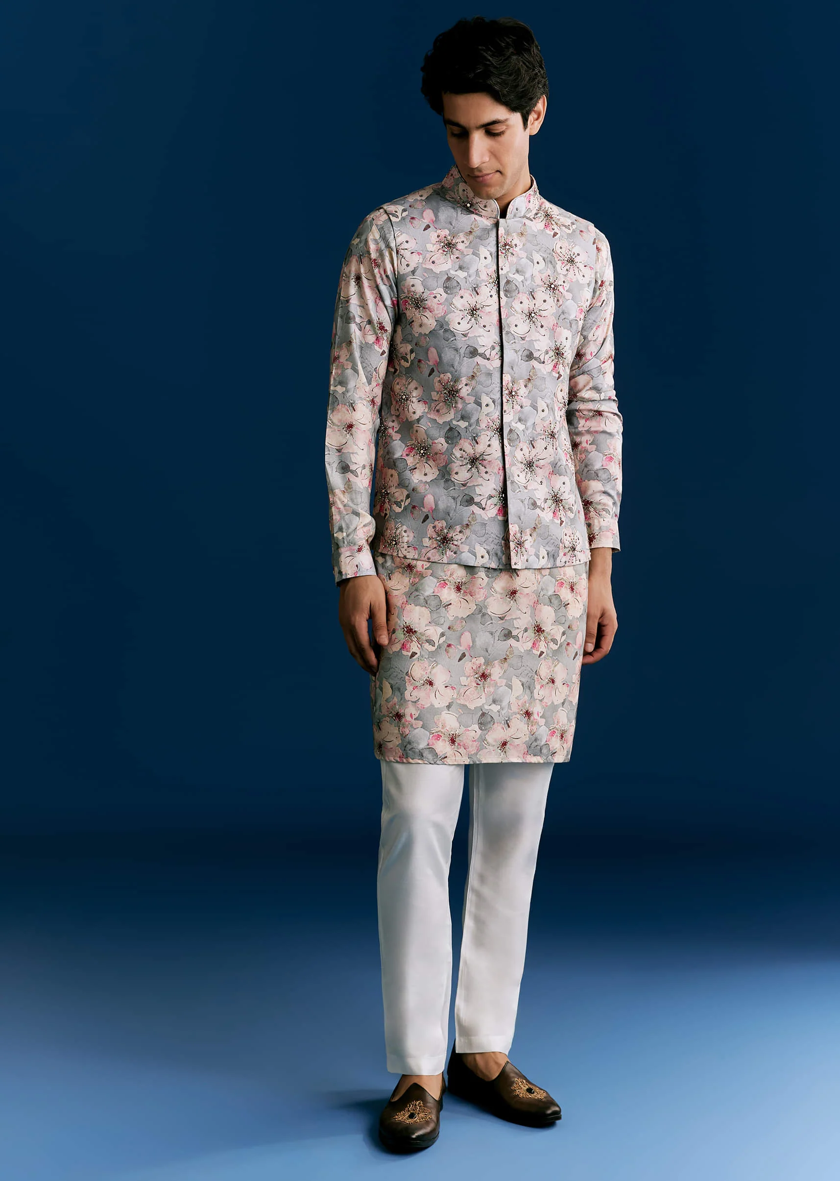 Grey Silk Kurta Jacket Set With Sequins And Thread Embroidery - Image 4