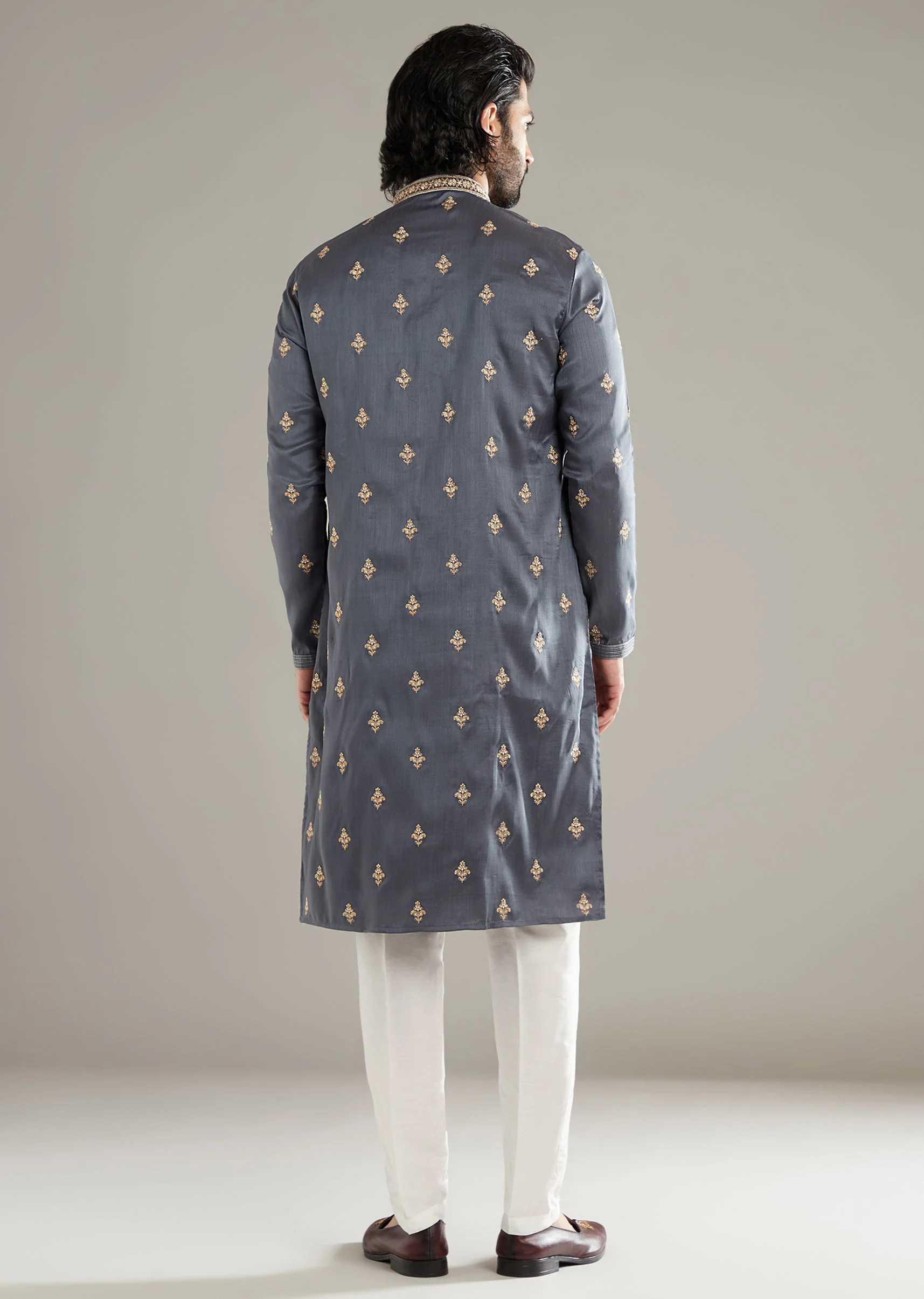 Grey Silk Kurta Set For Men With Resham Hand Embroidery - Image 5
