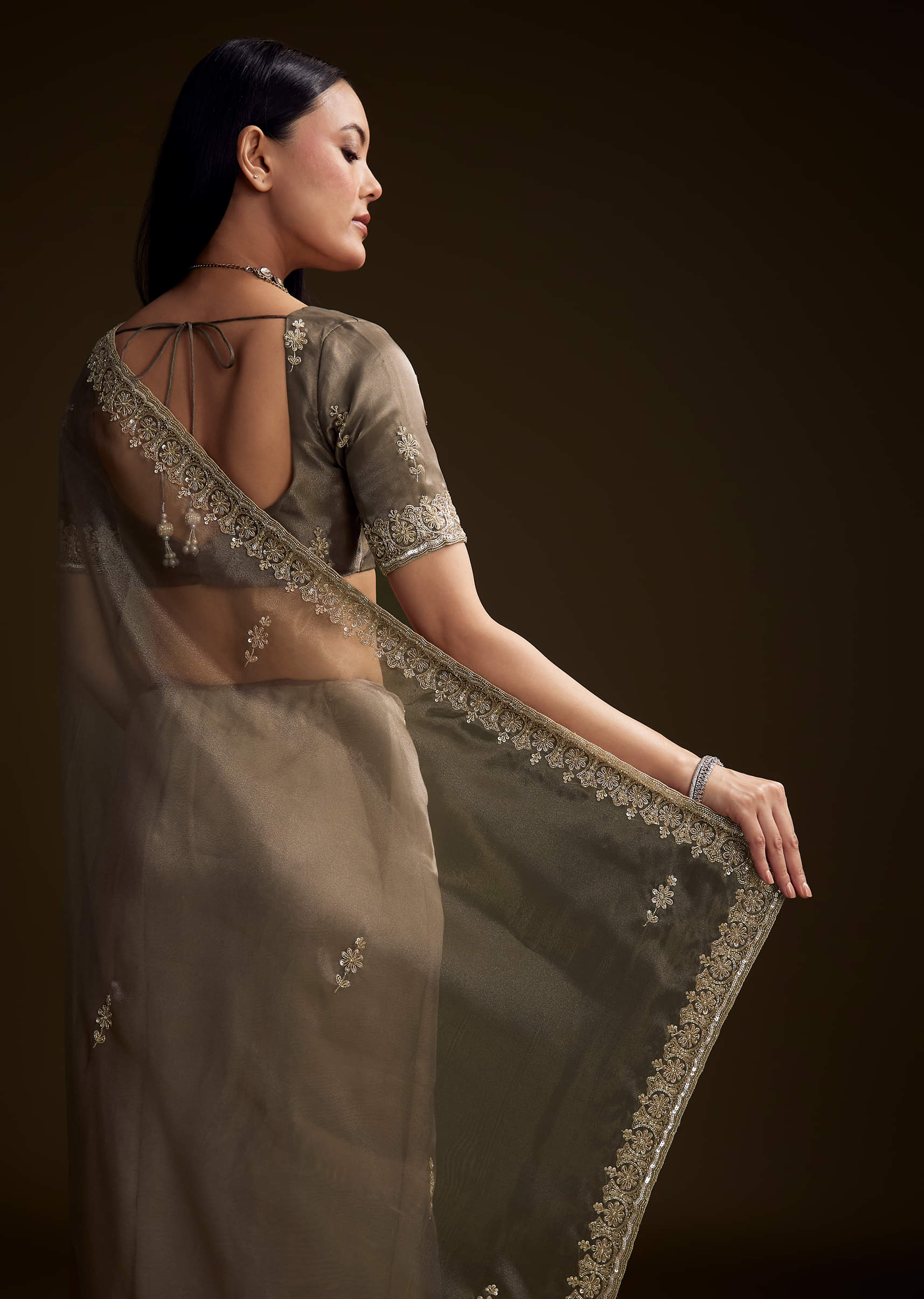 Grey Tissue Saree With Floral And Zardosi Embroidery - Image 6