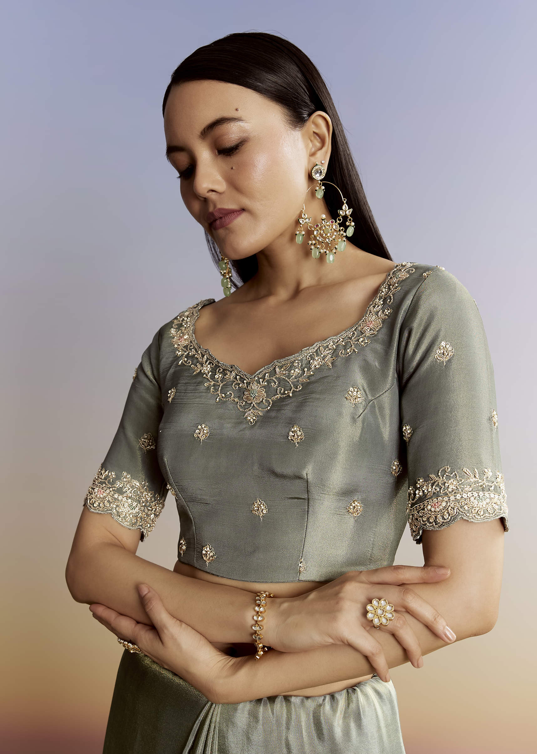 Greyish Blue Tissue Saree With French Knot Resham Embroidery - Image 7