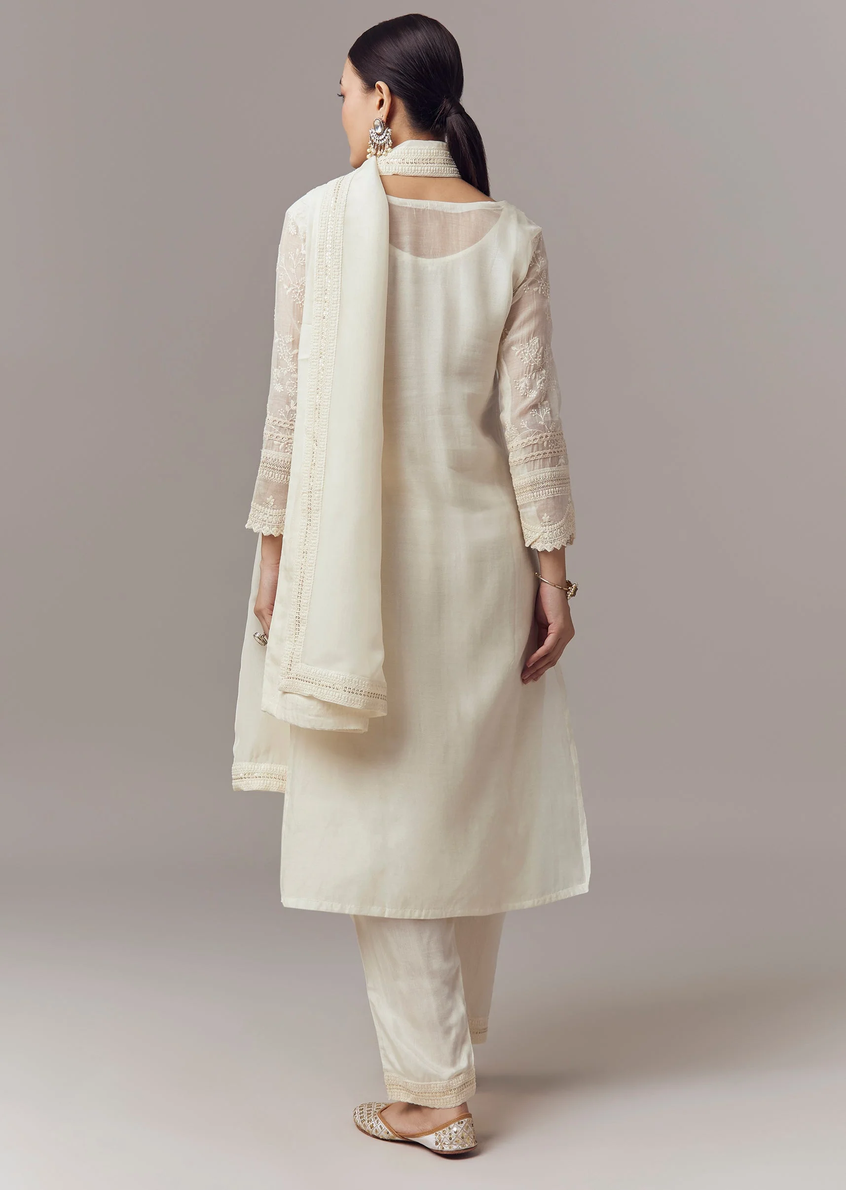 Ivory Kurta Set With Thread Sequins And Moti Work And Dupatta - Image 5