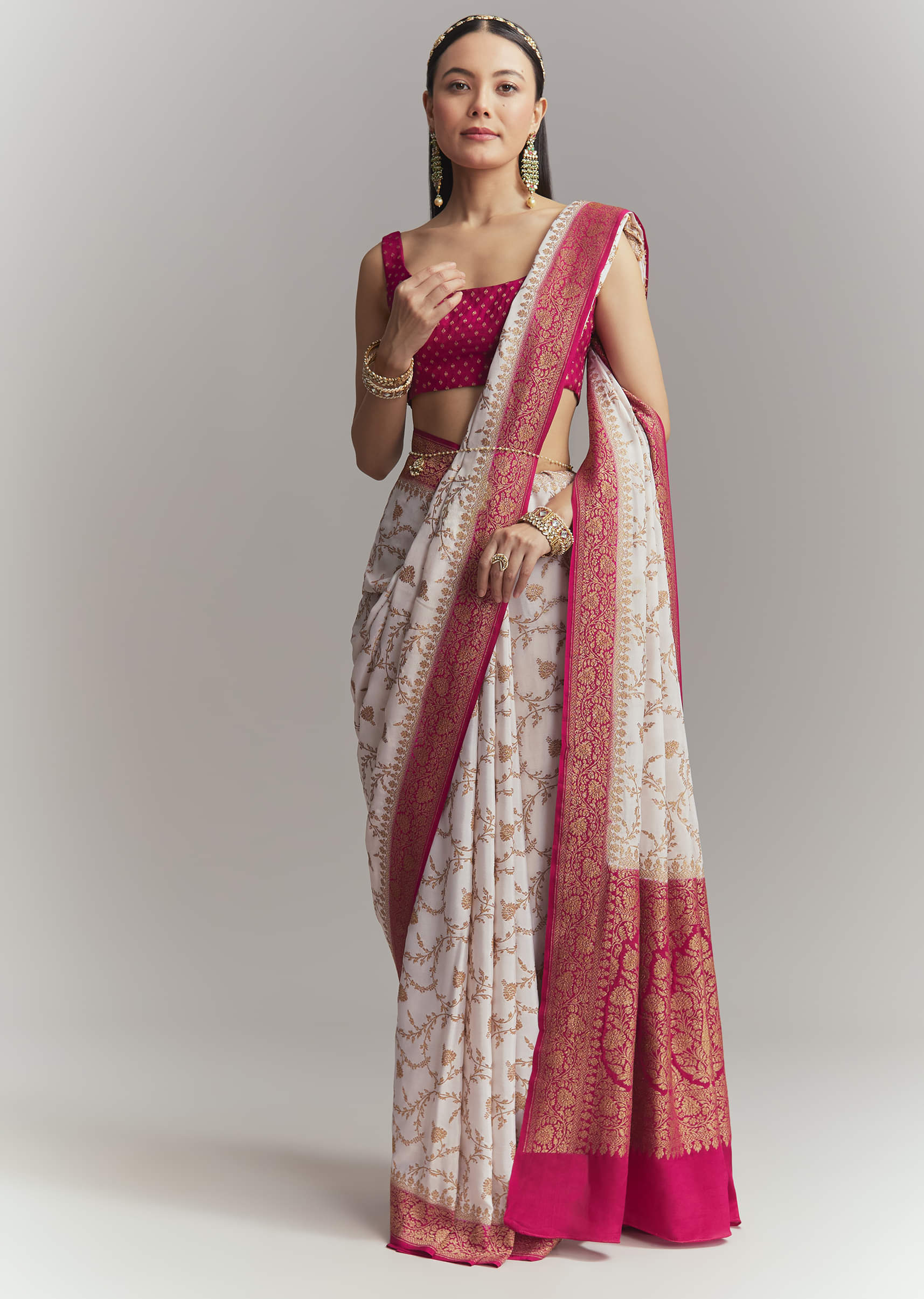 Ivory Silk Woven Saree With Rani Pink Contrast Work - Image 3