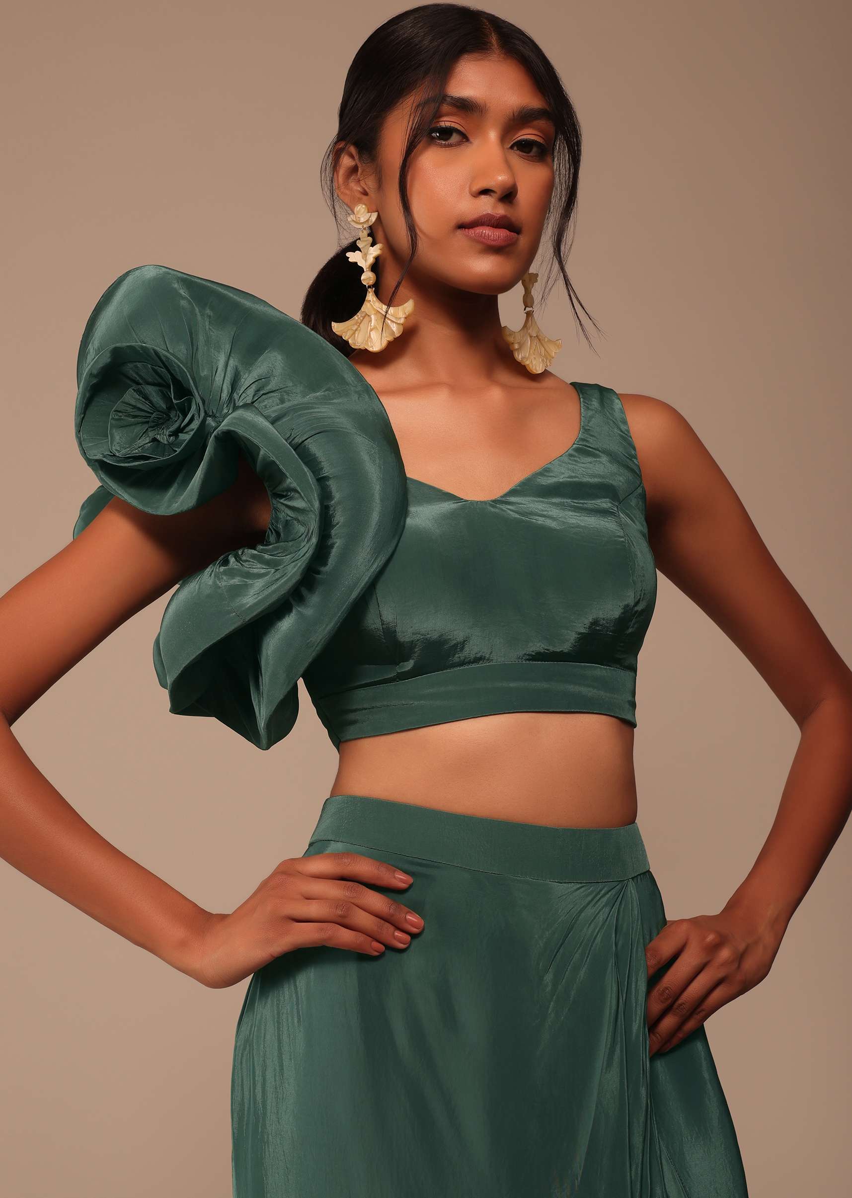 Jade Green Saree With Fancy One Side Flowered Shape Sleeve And Belt - Image 5