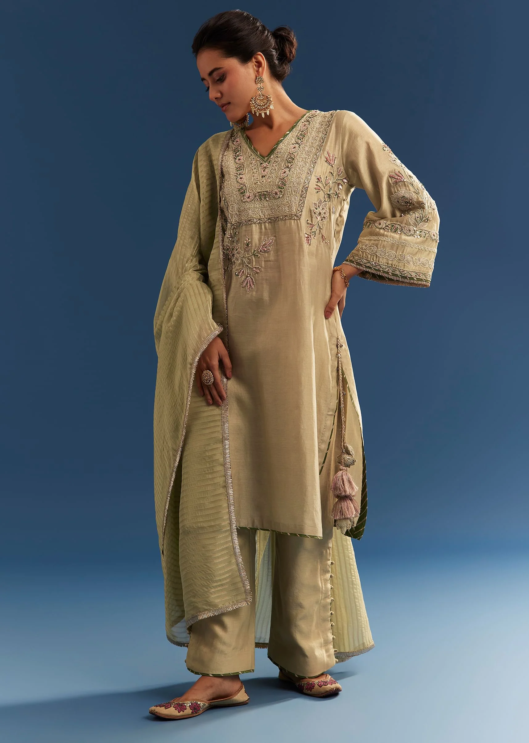 Light Green Chanderi Kurta Set With Organza Dupatta And Tassel Tie-Up Back