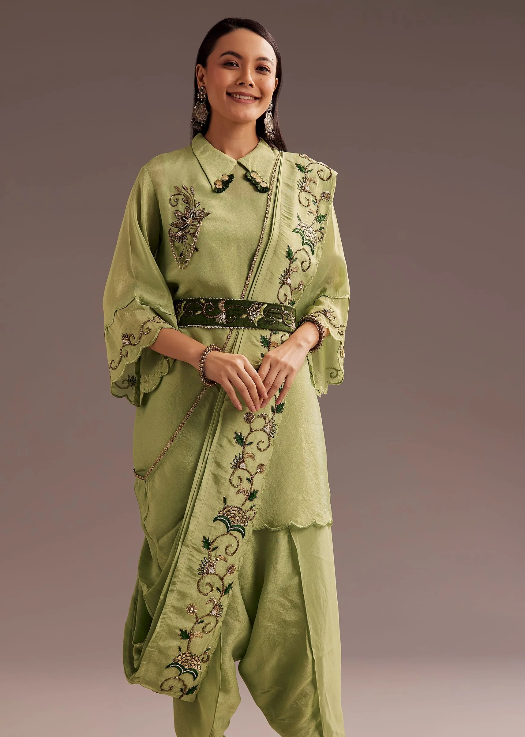 Light Green Zardosi Kurta With Embroidered Dupatta Belt - Image 4