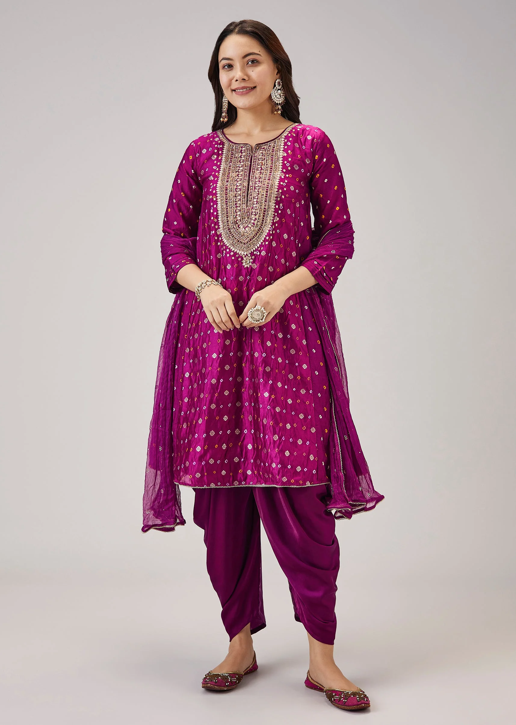 Magenta Bandhani Banarasi Dhoti Set With Gotta Work - Image 3