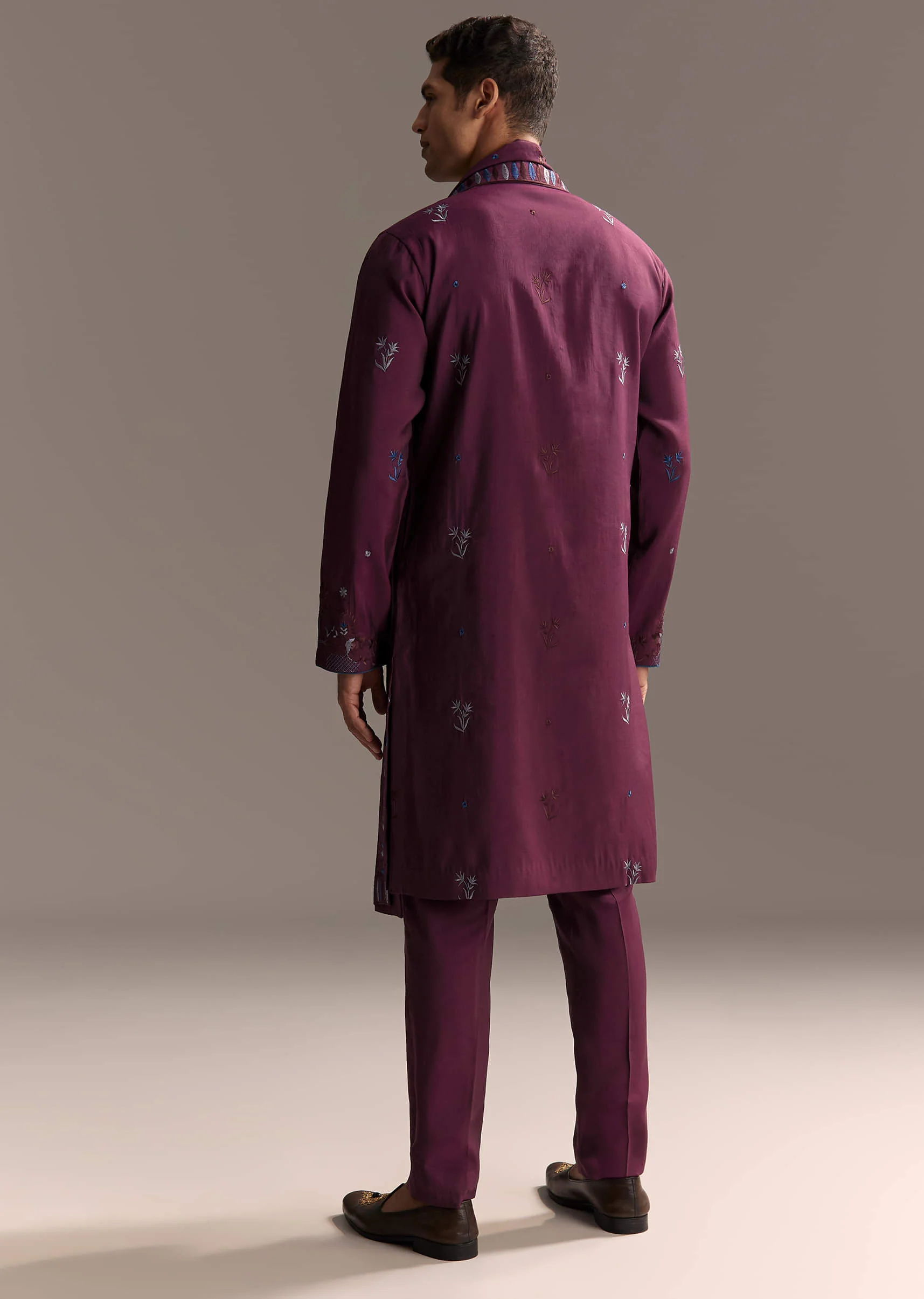Magenta Kurta Set For Men With Resham Embroidery - Image 3