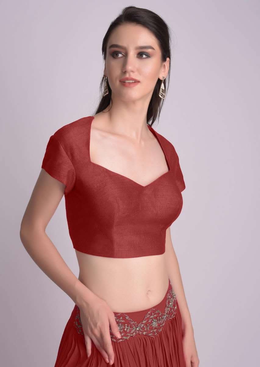 Maroon Blouse With Deep Sweet Heart Neck And Cap Sleeves - Image 4