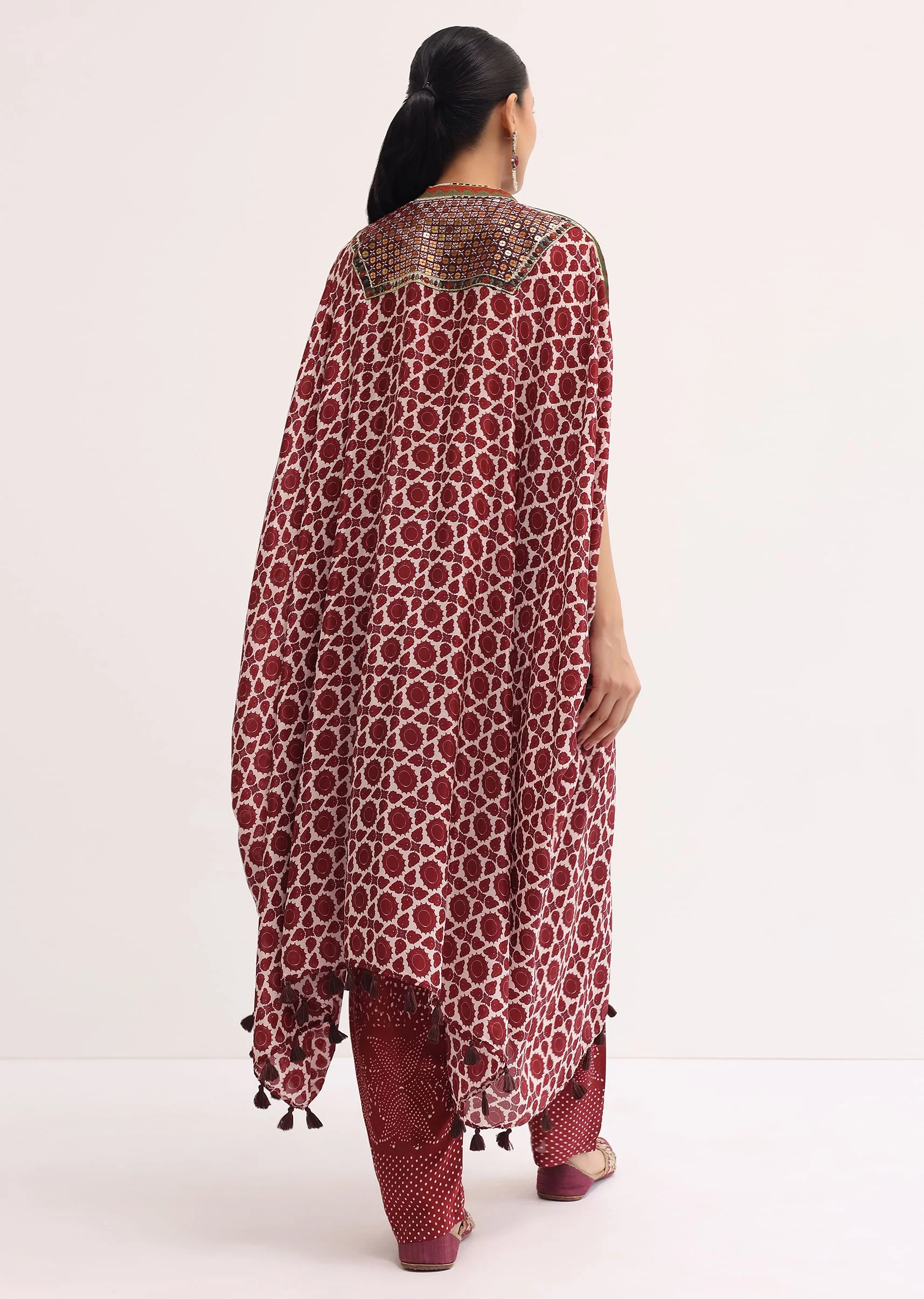 Maroon Printed Crepe Kaftan Kurta Set - Image 5