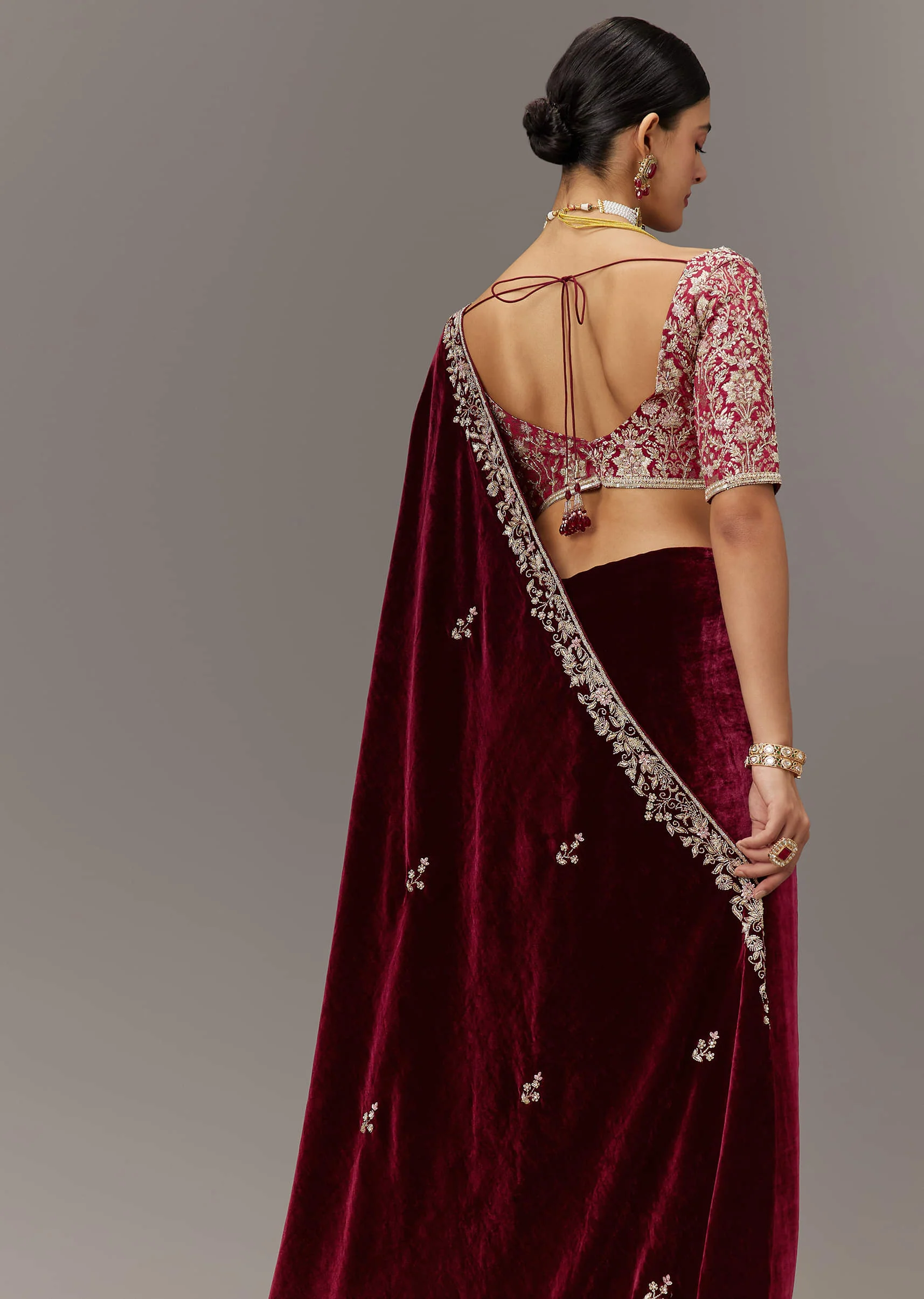 Maroon Saree In Velvet With Brocade Embroidered Blouse - Image 4