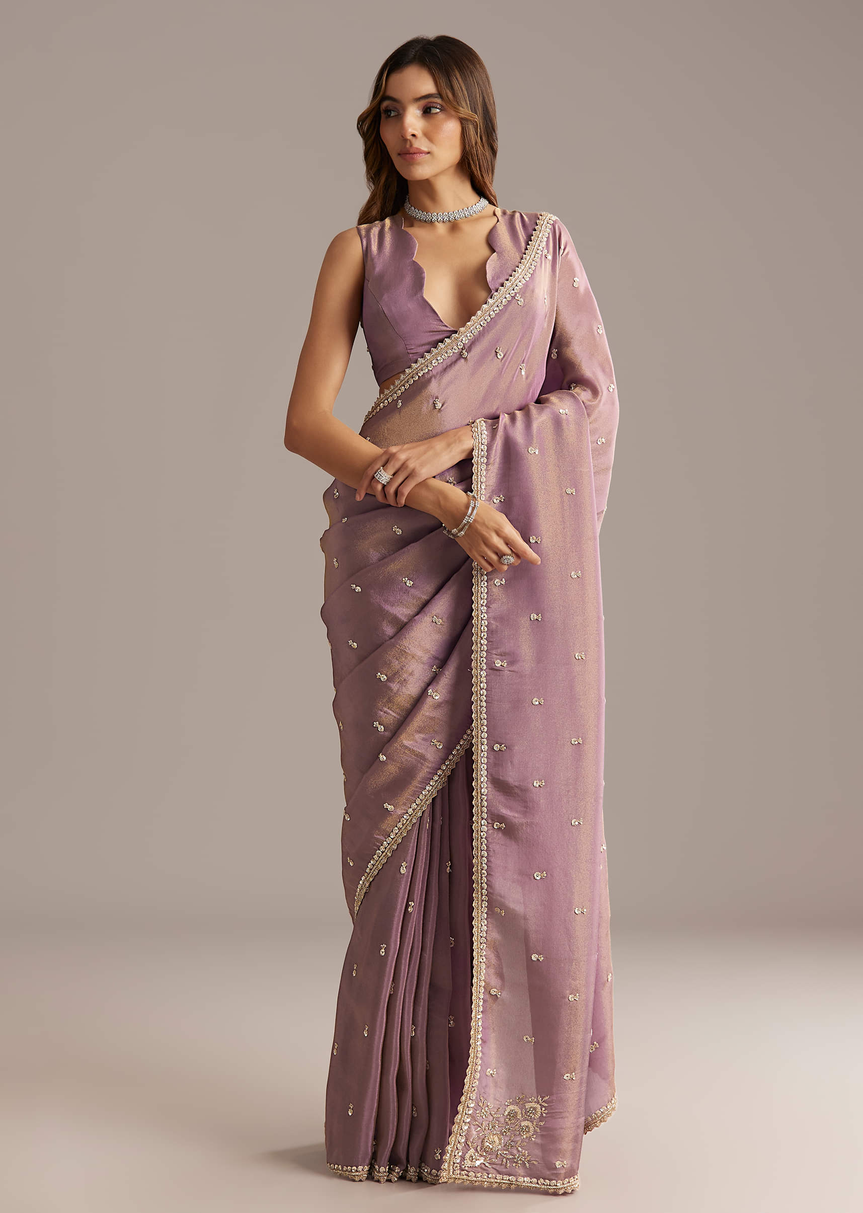 Mauve Tissue Saree With Cutdana And Bead Embroidery - Image 3