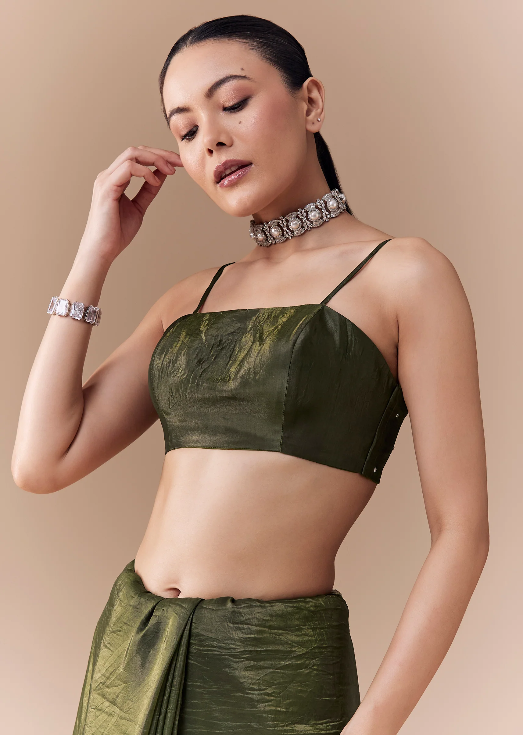 Mehendi Green Crush Tissue Embellished Saree with Blouse Fabric - Image 7