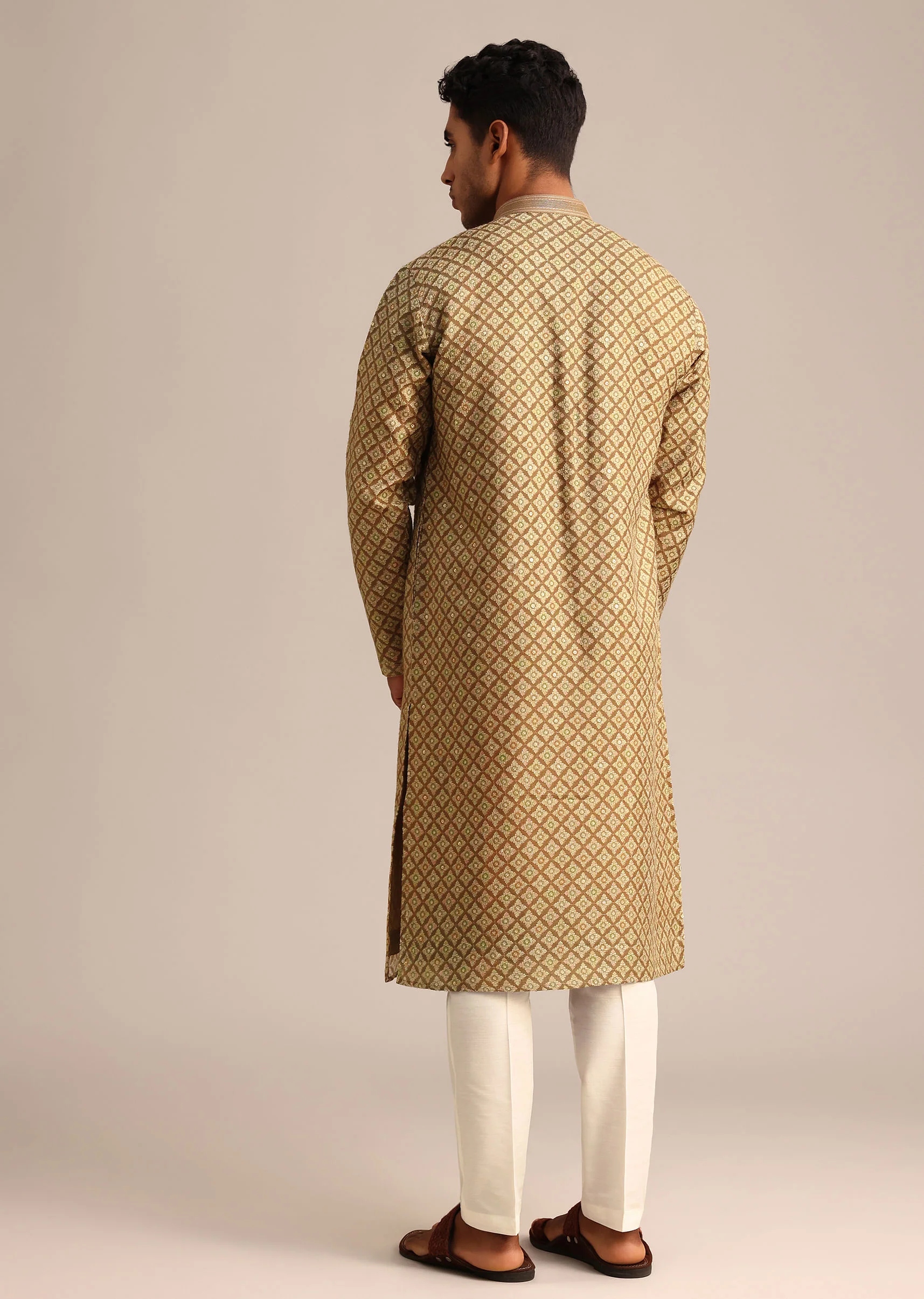 Mehendi Green Georgette Kurta And Pant Set With Printed Detail - Image 5