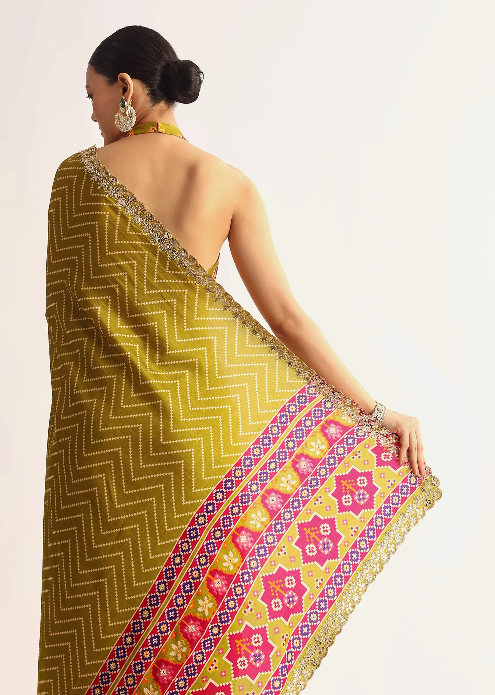 Mehendi Green Patola Printed Satin Saree With Scallop Embroidered Border - Image 4