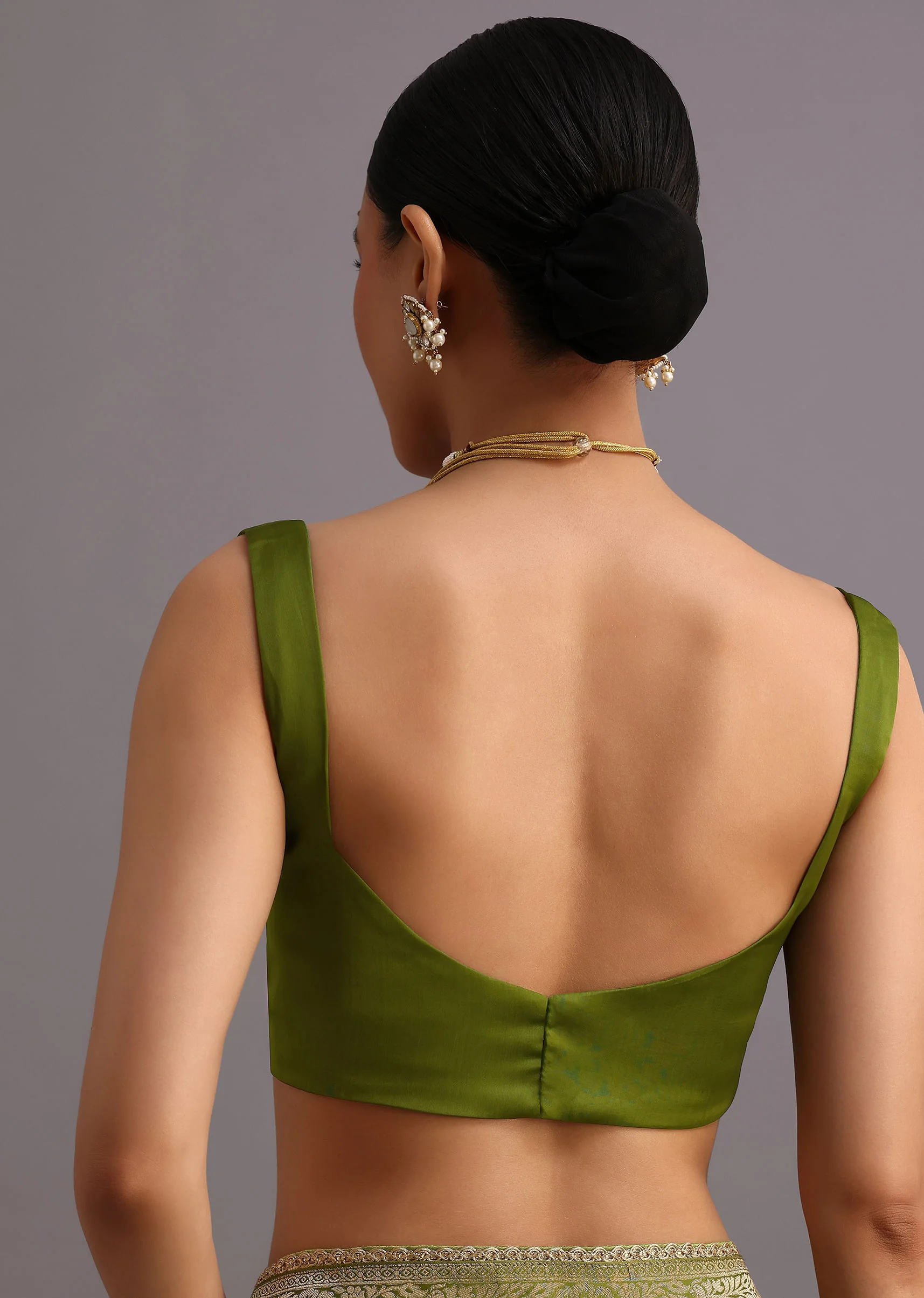 Mehendi Green Zari Woven Satin Silk Saree And Brocade Border - Image 8