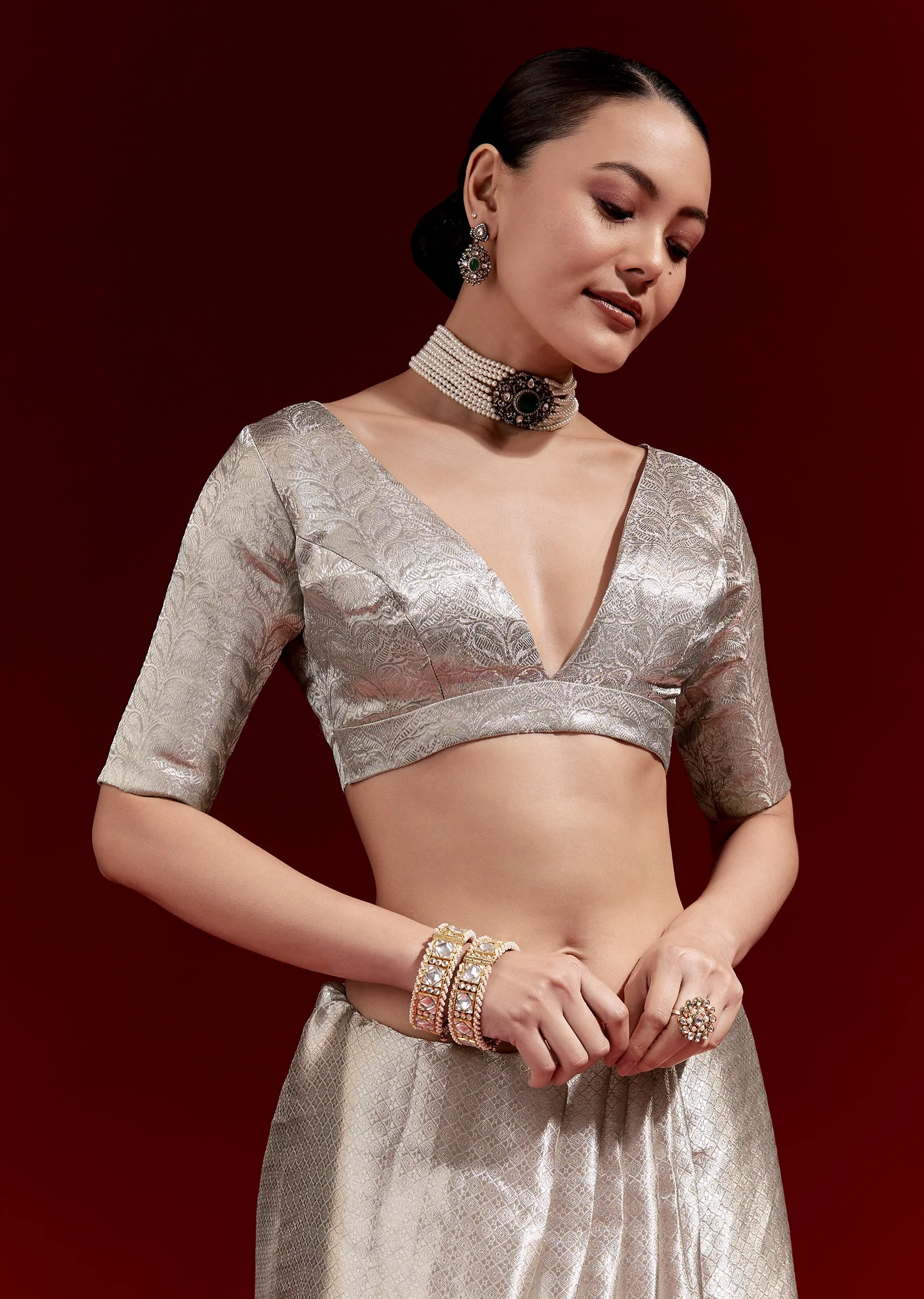 Metallic Silver Grey Banarasi Tissue Saree With Micro Geometric Weave And Floral Woven Border - Image 7