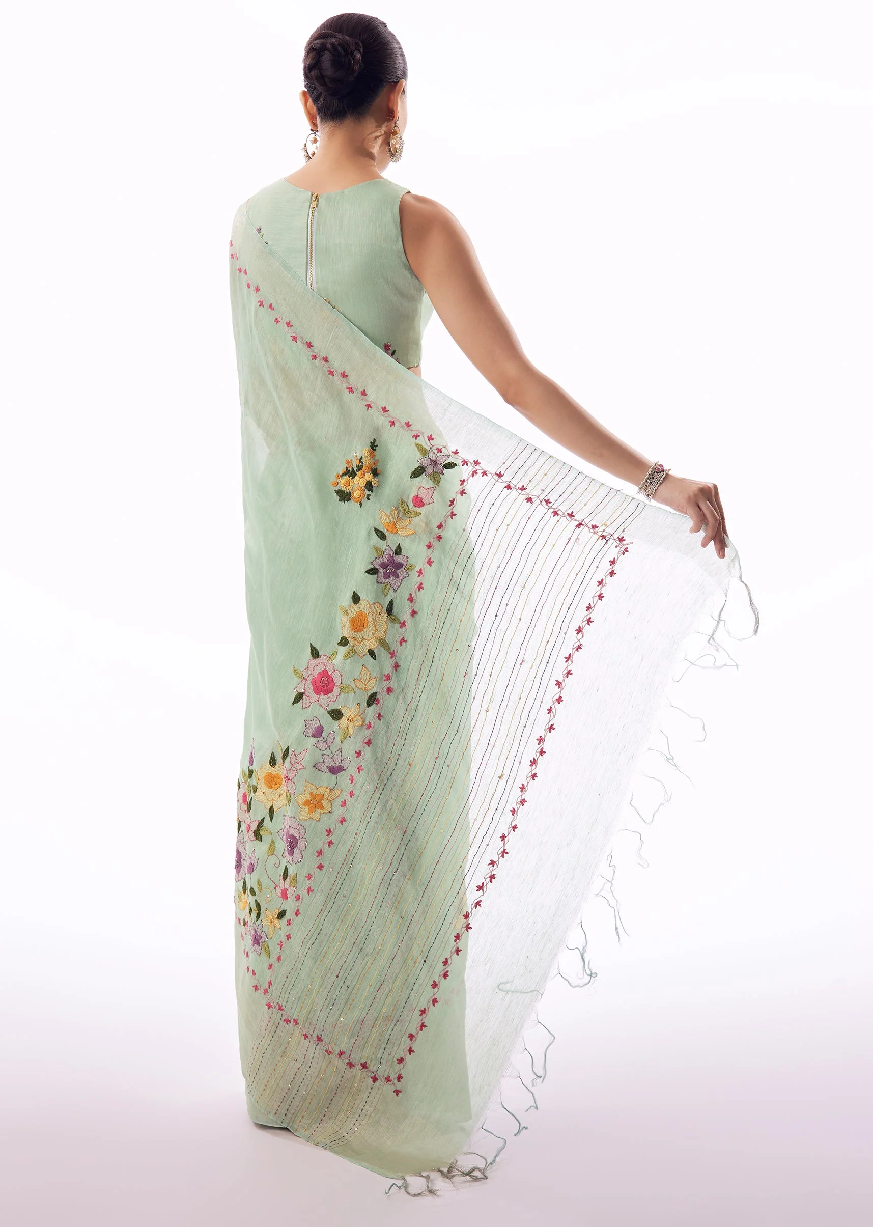 Mint Green Linen Saree With All Over Floral Resham Hand Embroidery - Image 4