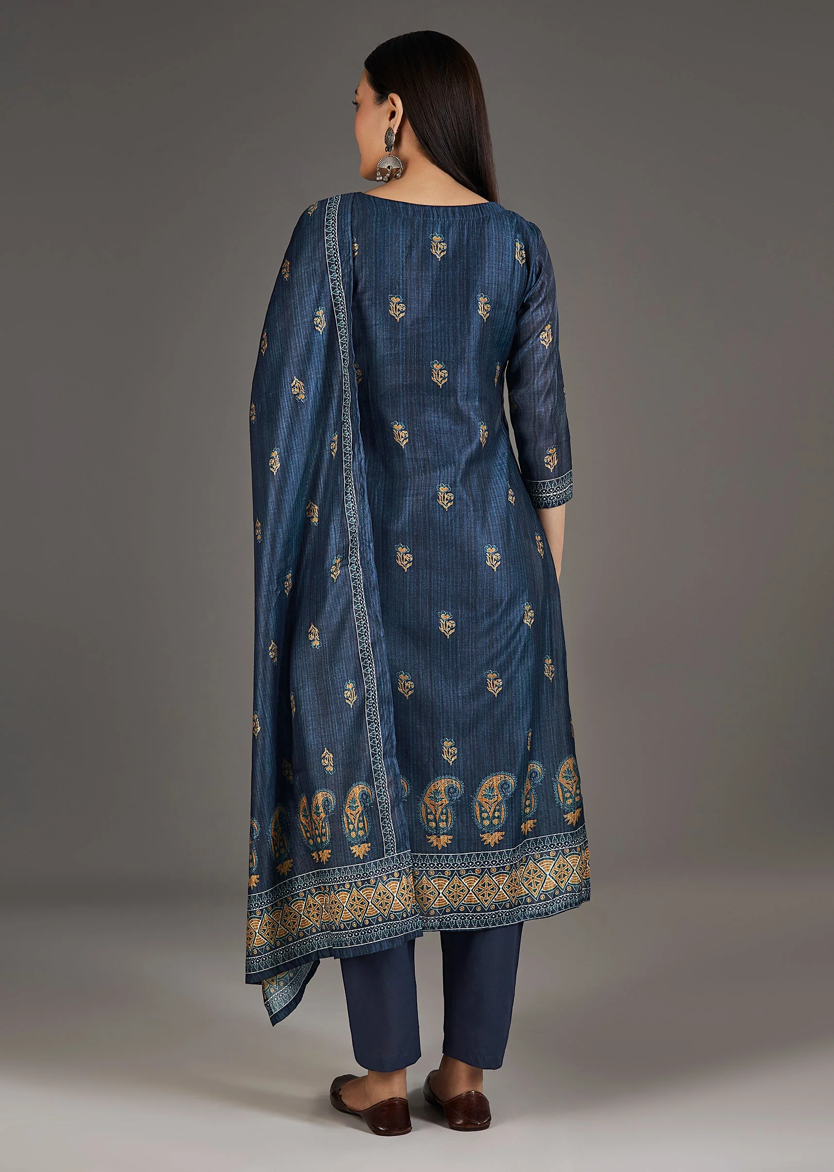 Navy Blue Chanderi Kurta Set With Zari Work - Image 5