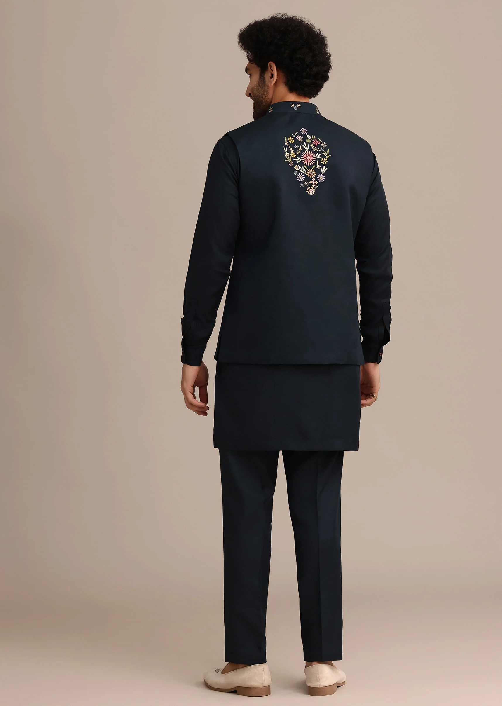 Navy Blue Kurta Jacket Set With Floral Embroidered Motifs - Image 5