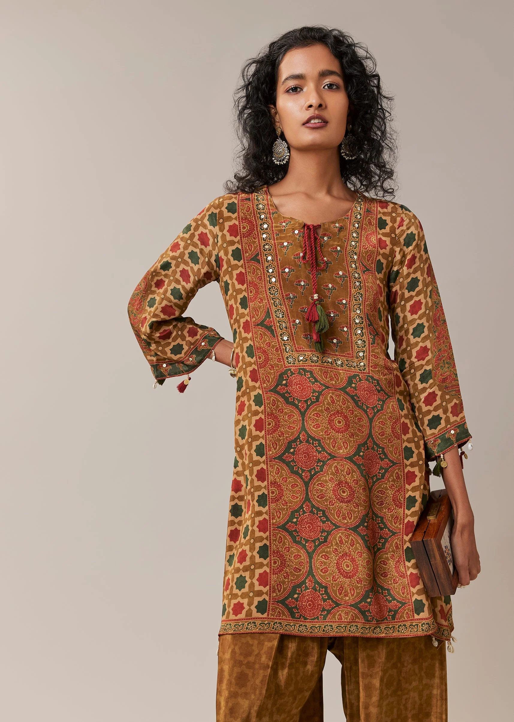 Ochre Yellow Printed Kurta and Pant Set - Image 4