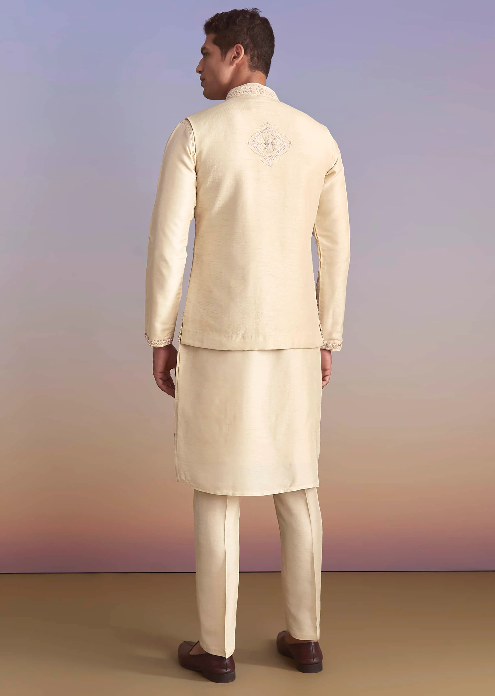 Off White Banarasi Silk Kurta Jacket Set For Men With Embroidery - Image 5
