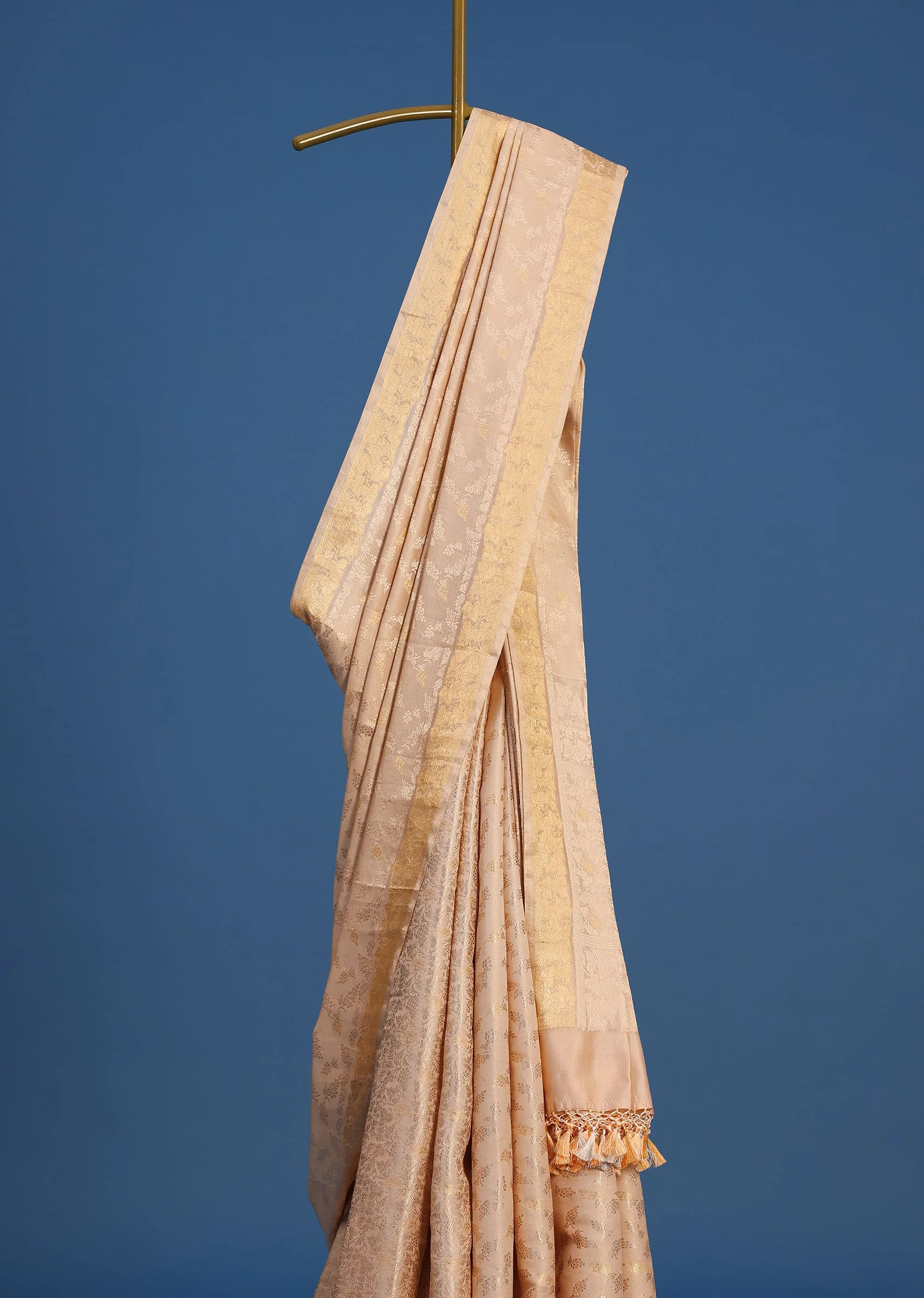 Off White Banarsi Tissue Silk Saree With Self Zari Weave - Image 2