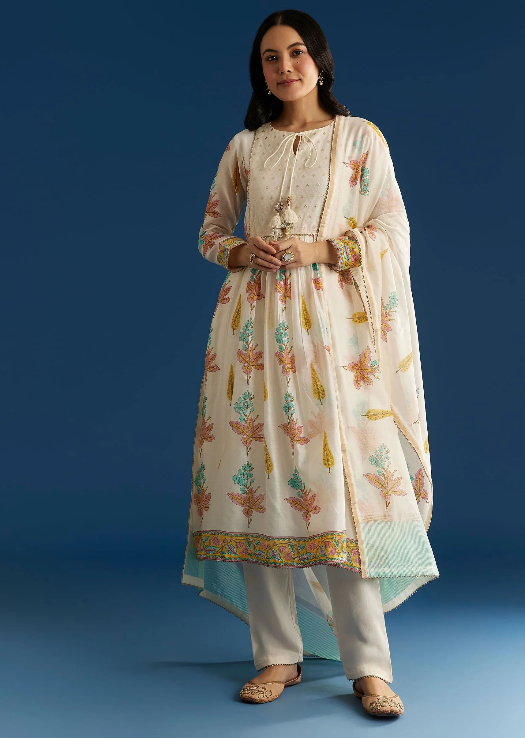 Off White Block Print Anarkali And Dupatta Set With Gotta Lace Detailing - Image 3