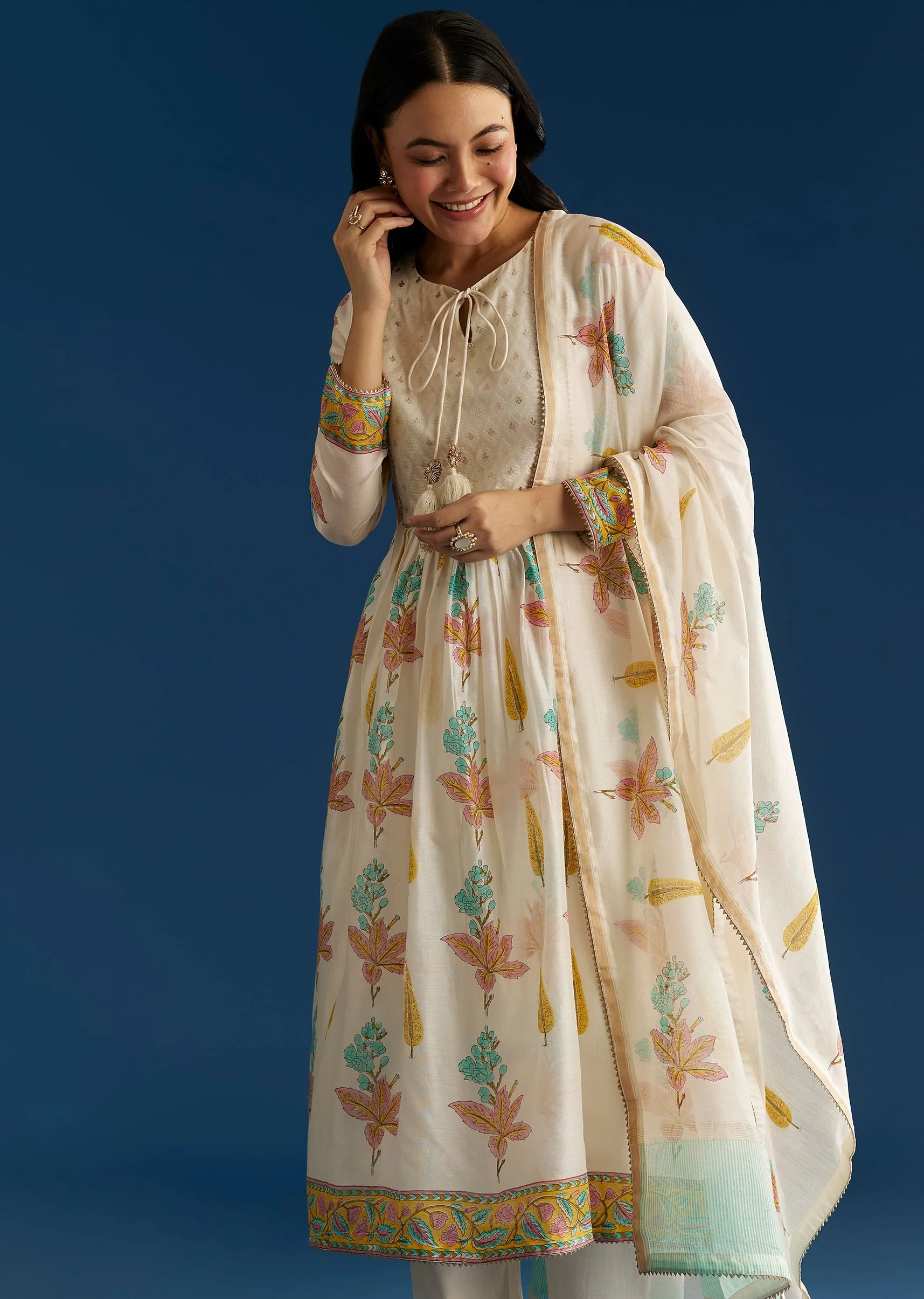 Off White Block Print Anarkali And Dupatta Set With Gotta Lace Detailing - Image 4