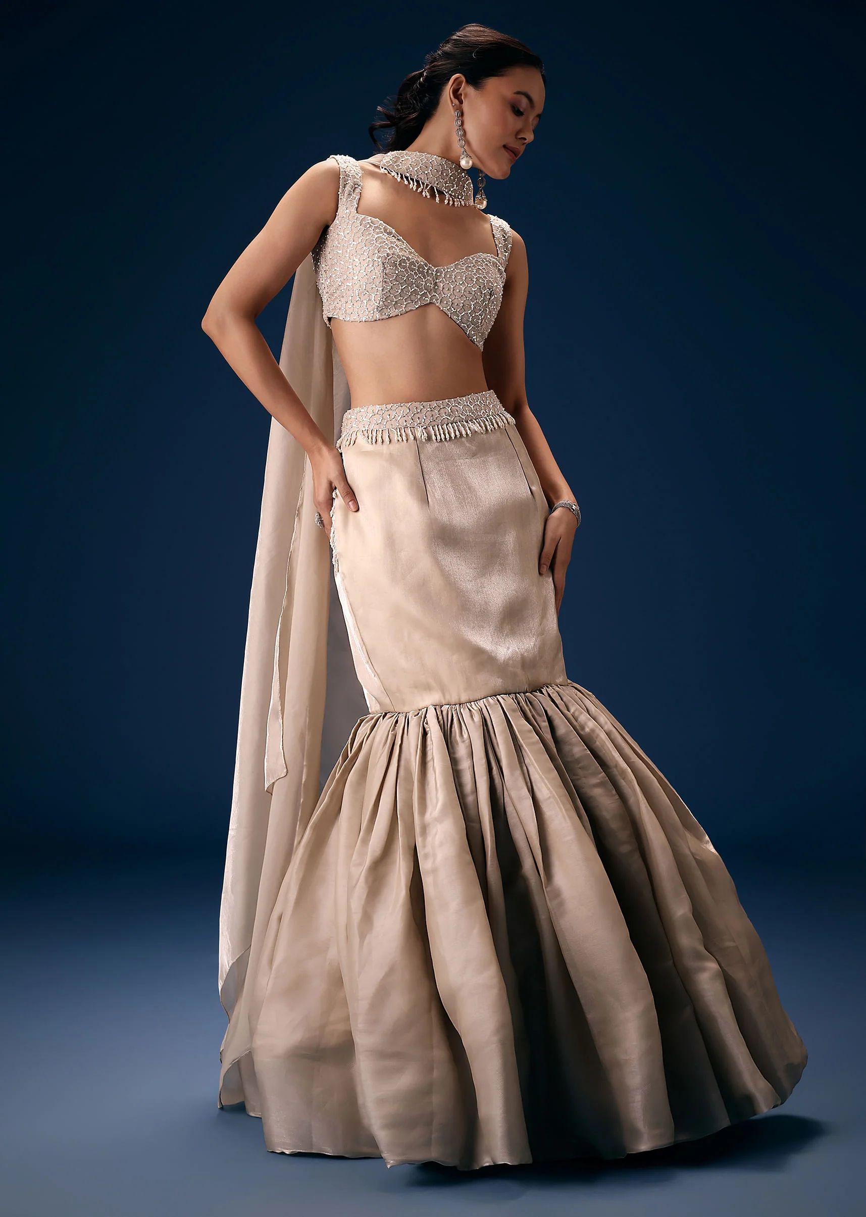 Off White Blouse With Fishcut Lehenga And Choker Dupatta - Image 3