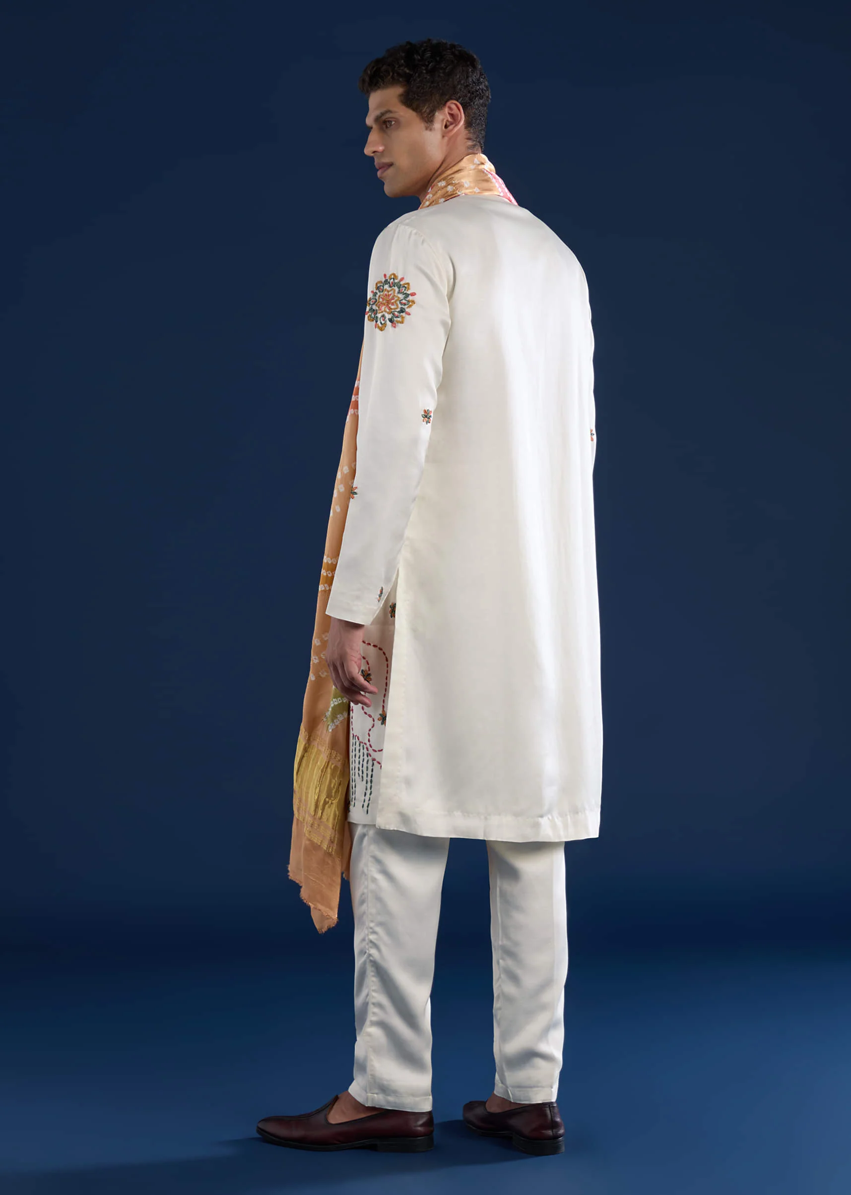 Off White Embroidered Mens Kurta Set with Bandhani Print Dupatta - Image 5