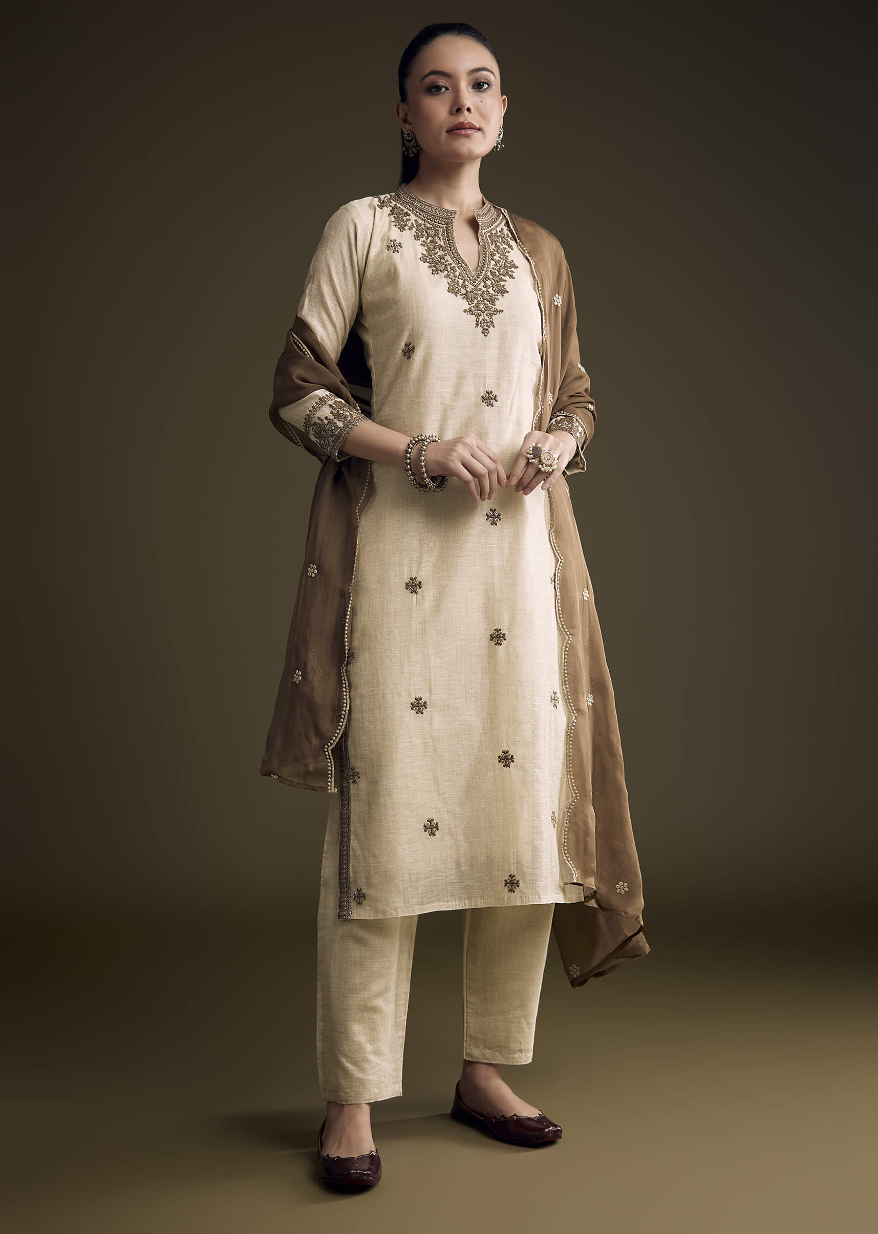 Off White Khadi Kurta Set With Resham Embroidery - Image 3