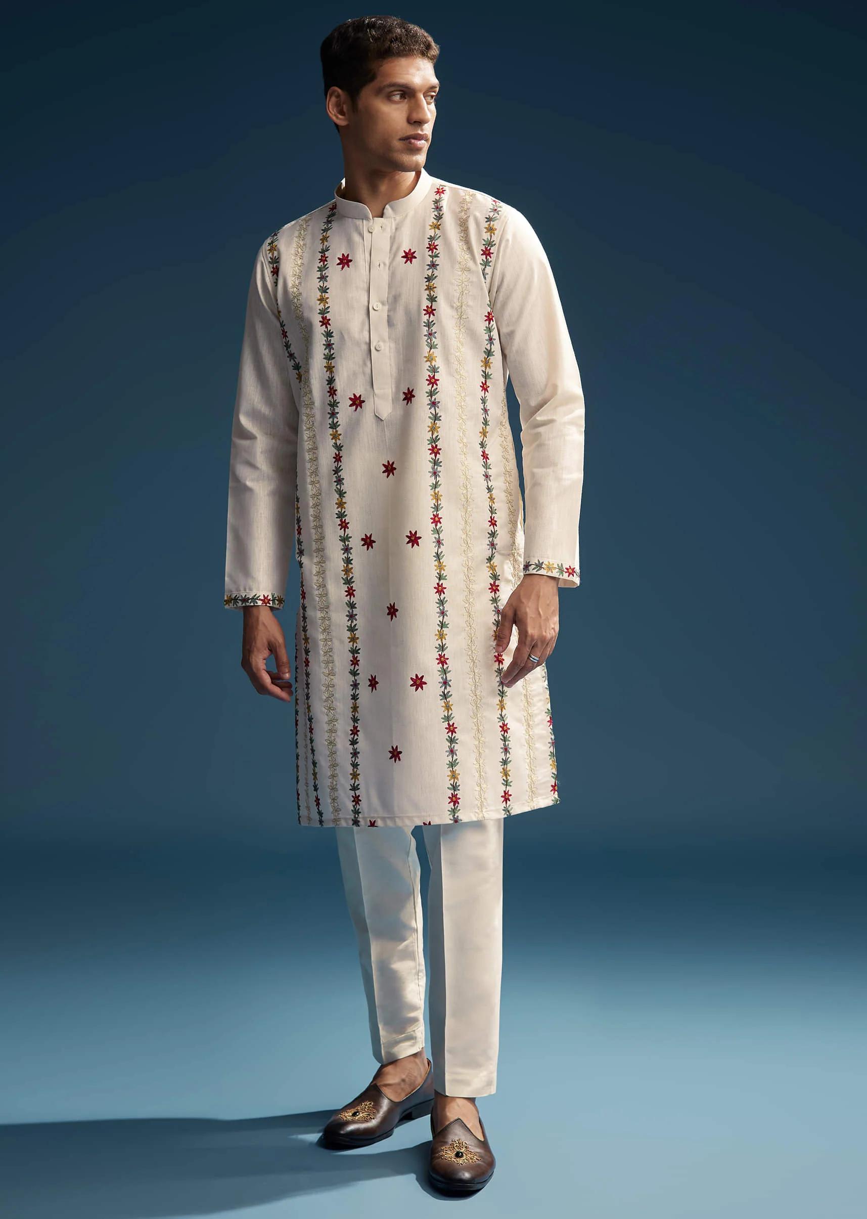 Off White Linen Kurta Set For Men With Resham Aari Work - Image 3