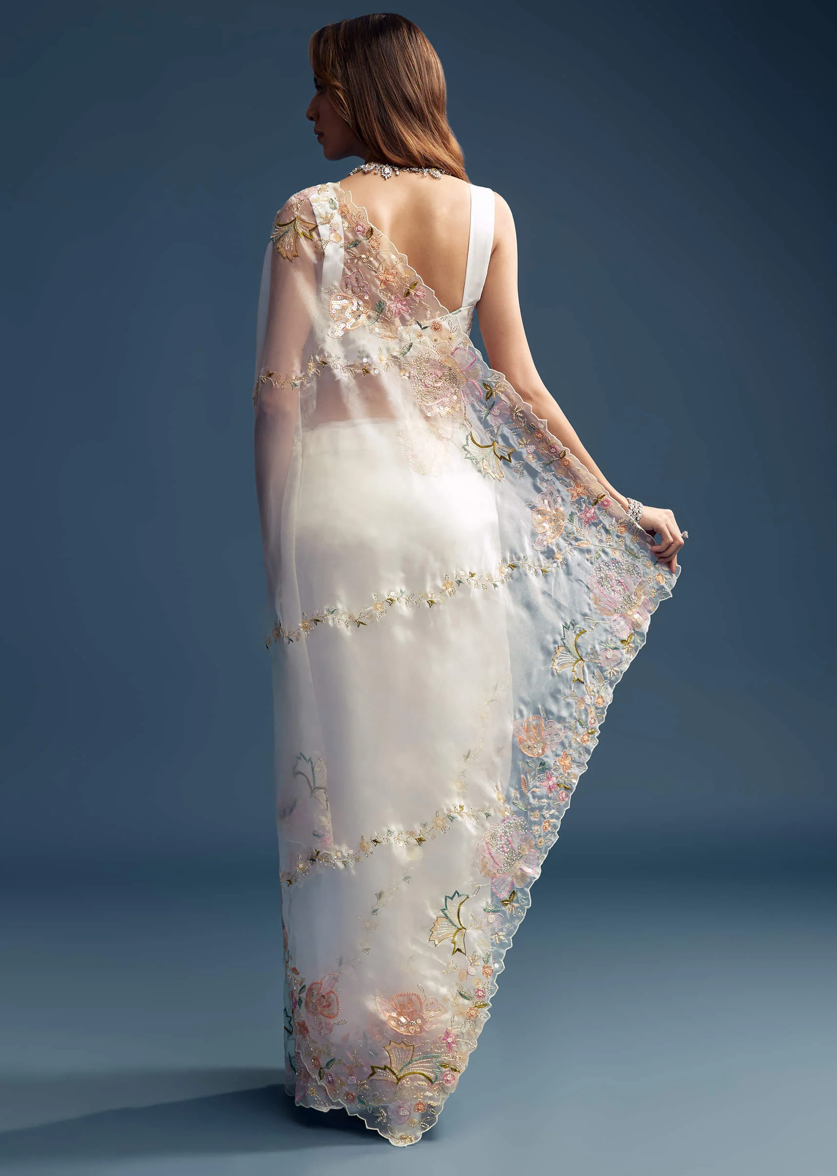 Off White Paper Tissue Saree With Floral Embroidery - Image 5