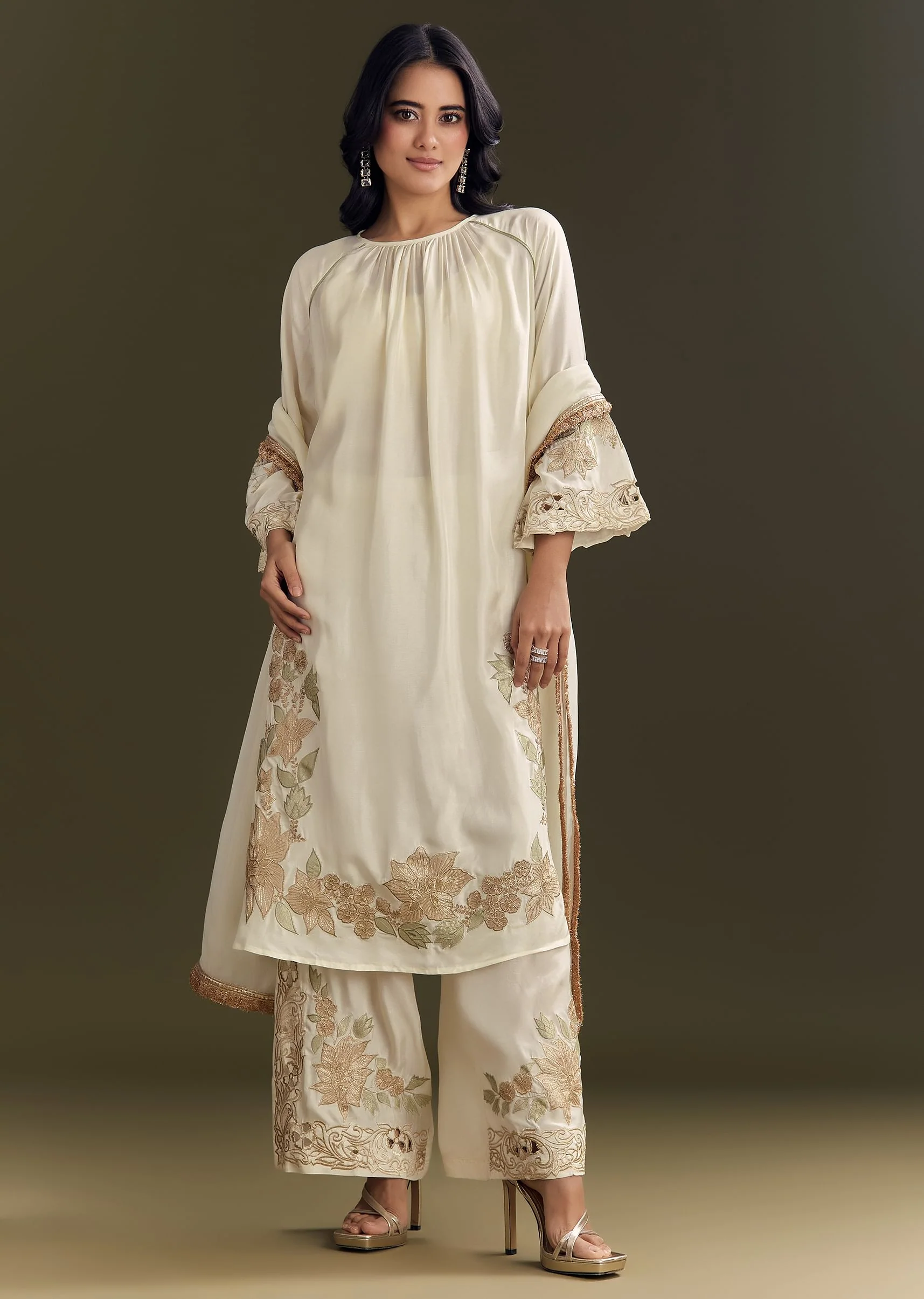 Off White Russian Silk Kurta Dupatta Set With Applique Zari Work - Image 3