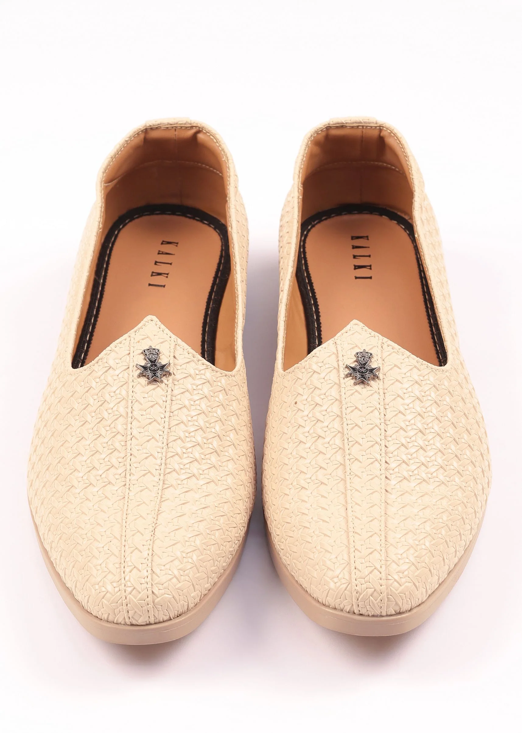 Off White Self Work Textured Juttis - Image 4