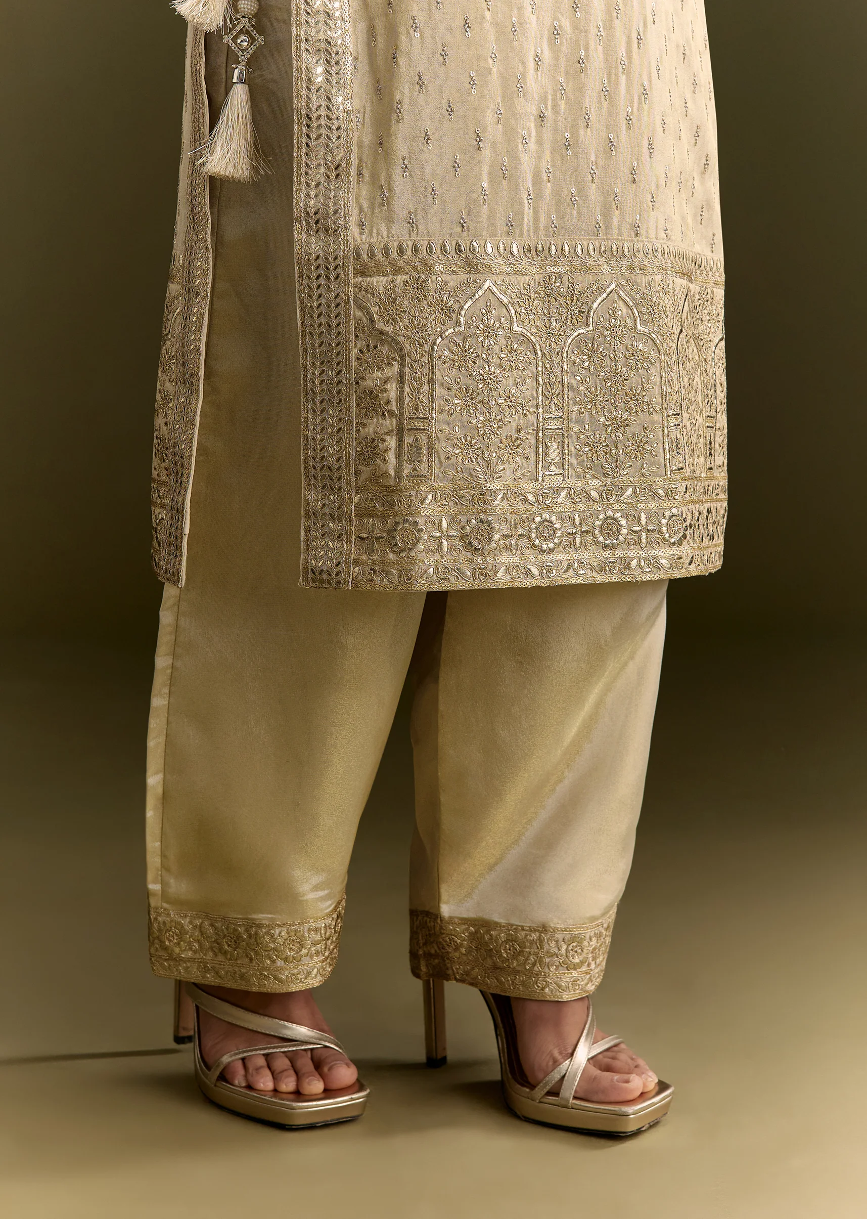 Off White Sequin Zardosi Kurta With Zari Badla Work Border Dupatta - Image 6