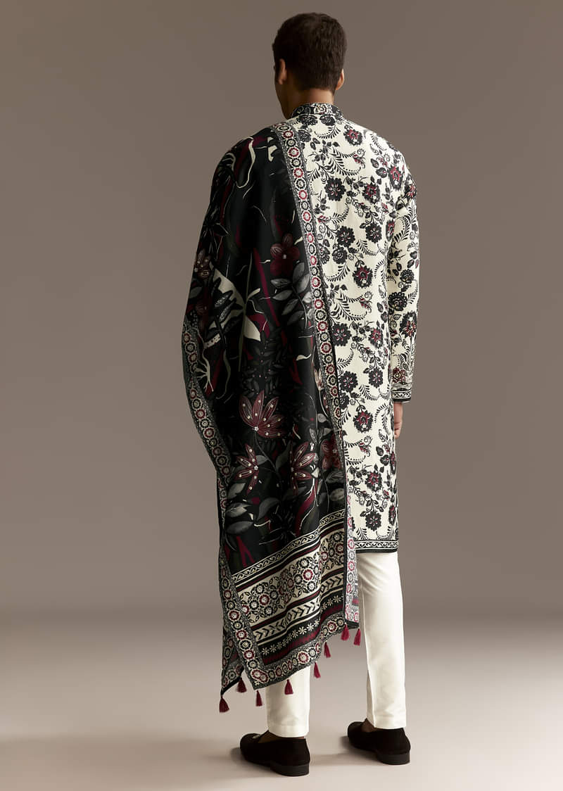 Off White Silk Kurta Set With Dupatta - Image 3