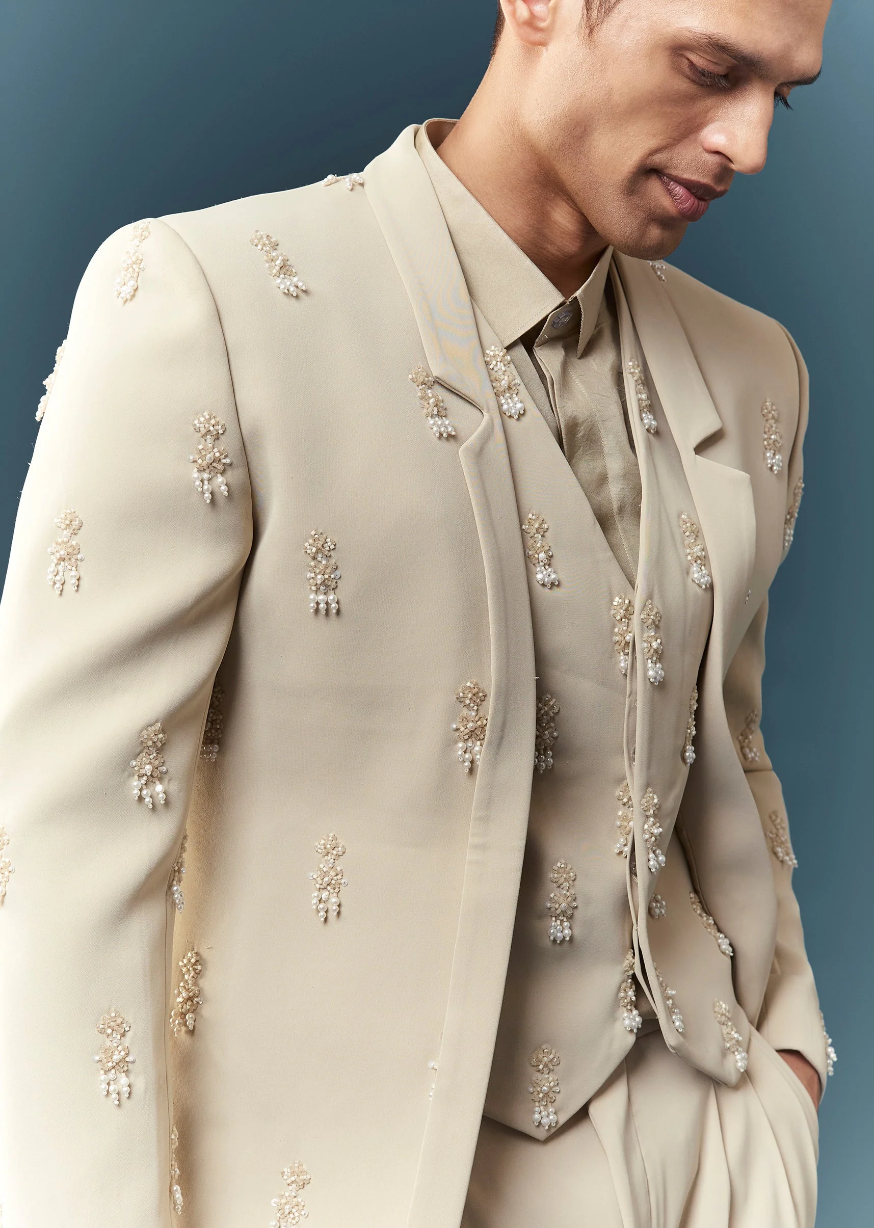 Oyster Embroidered Waistcoat Set With Wide Leg Pants - Image 2