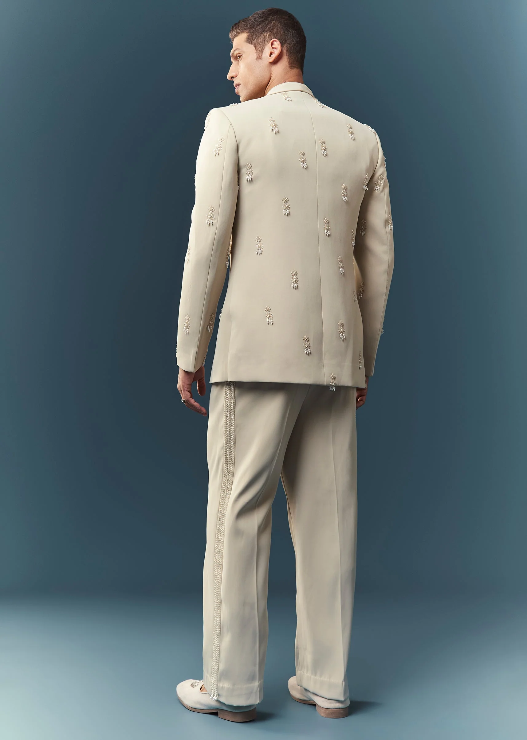 Oyster Embroidered Waistcoat Set With Wide Leg Pants - Image 5
