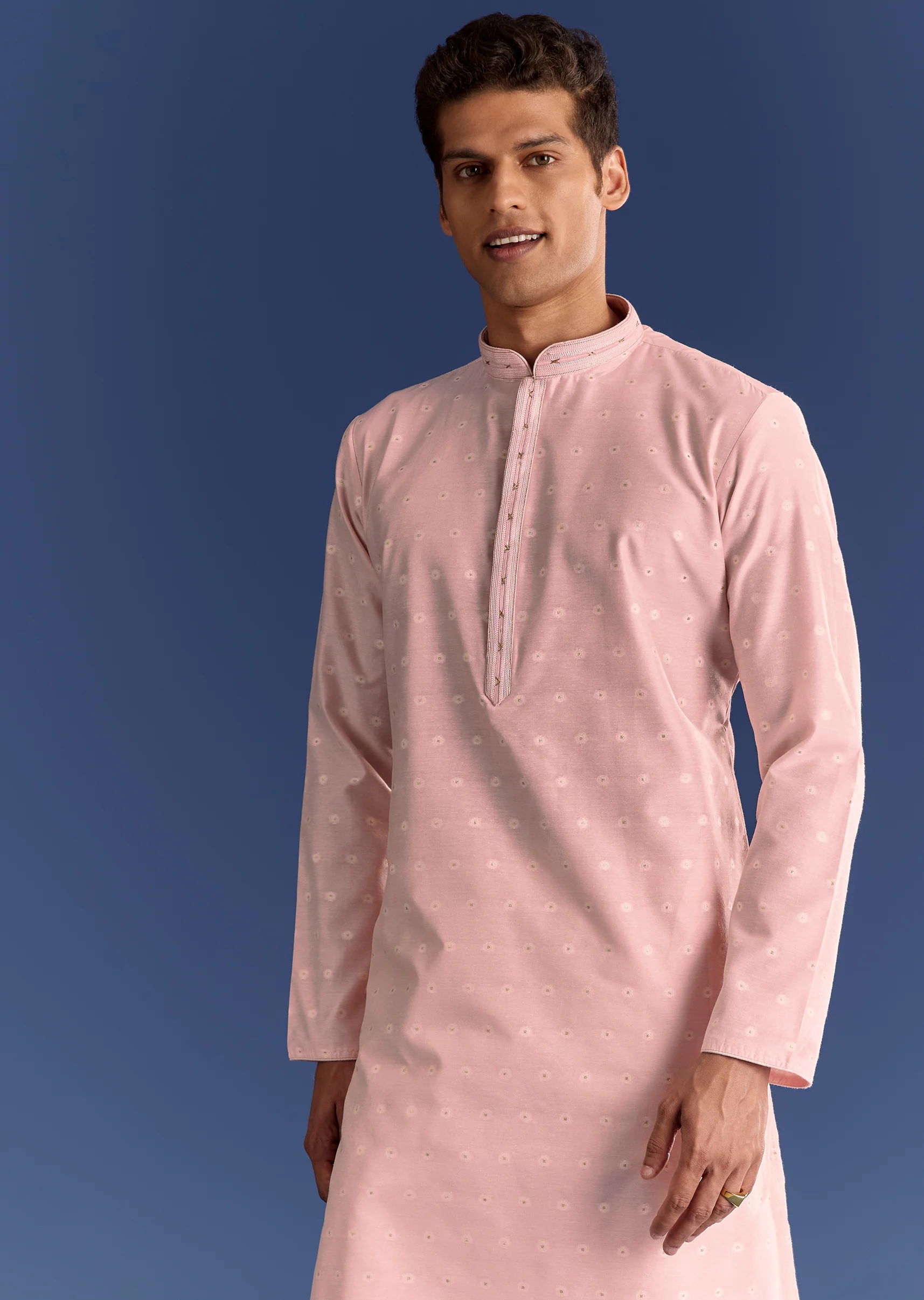 Peach Banaras Jacquard Kurta Set With Butti Print - Image 3