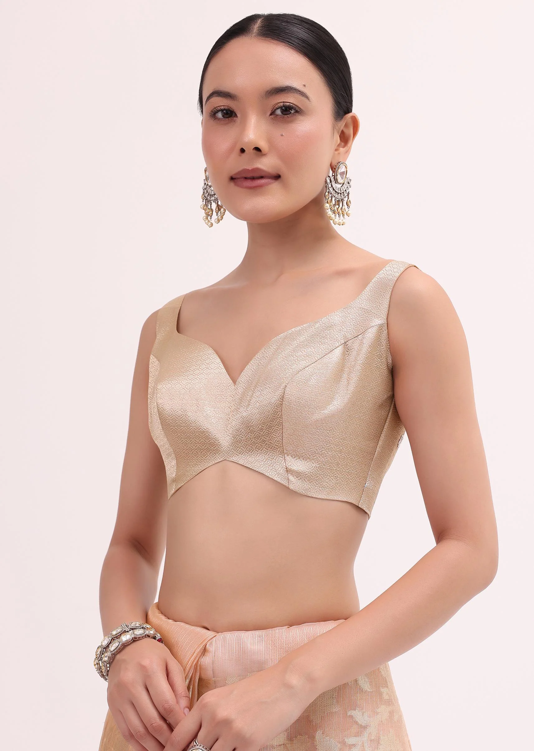 Peach Chanderi Saree With Unstitched Blouse - Image 7