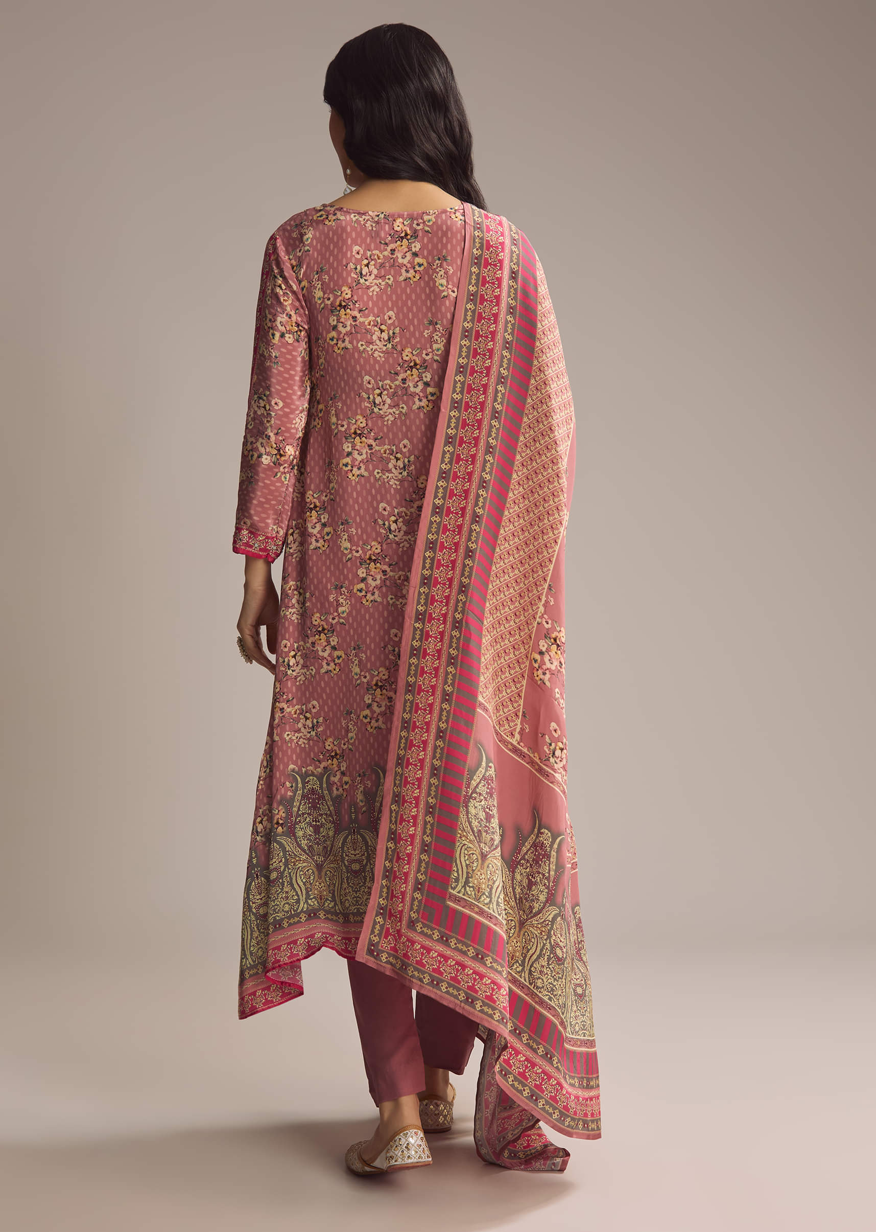 Peach Crepe Kurta Set With Floral Print - Image 5
