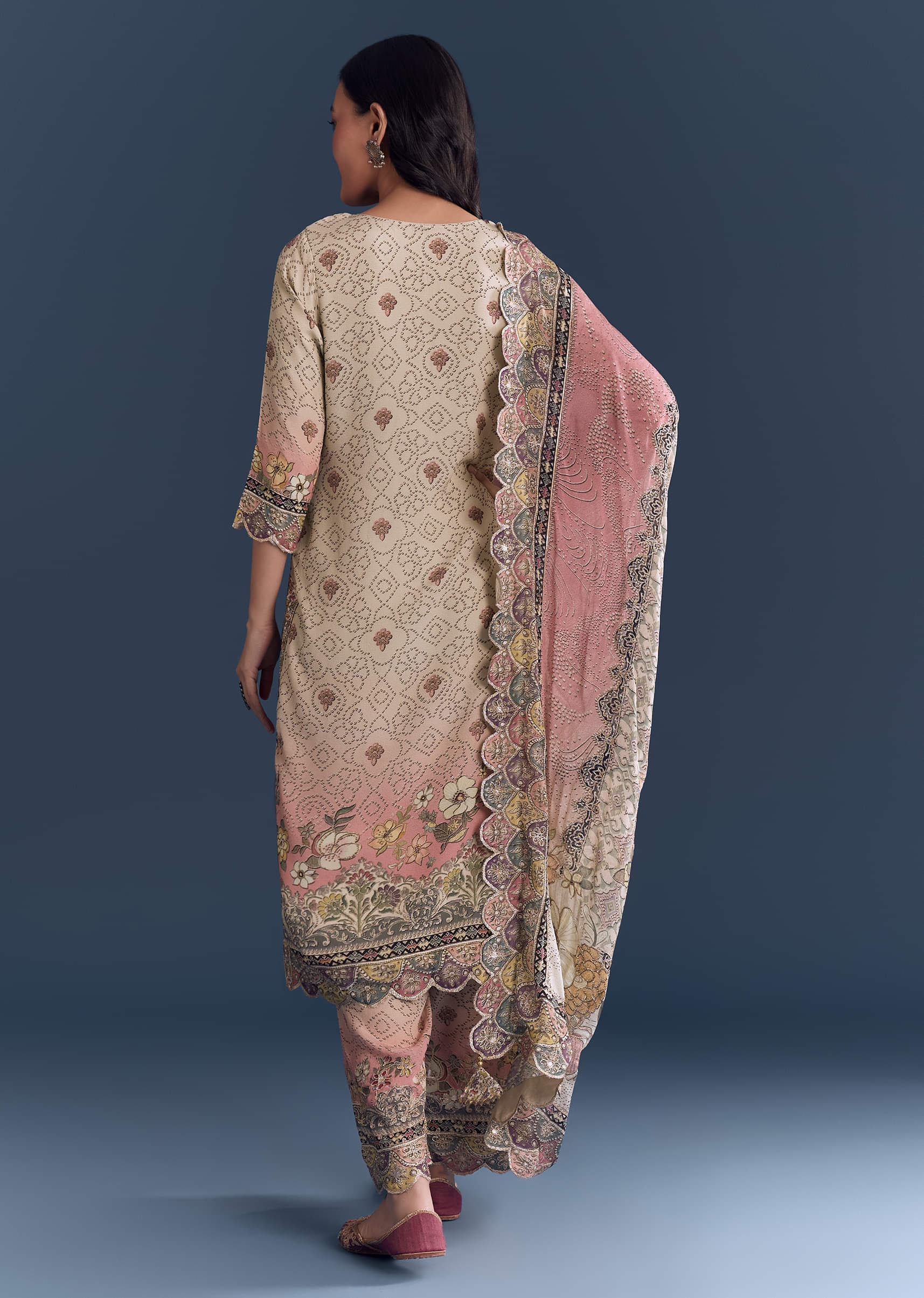 Pink Beige Ombre Crepe Kurta Set With Floral Print - Image 5