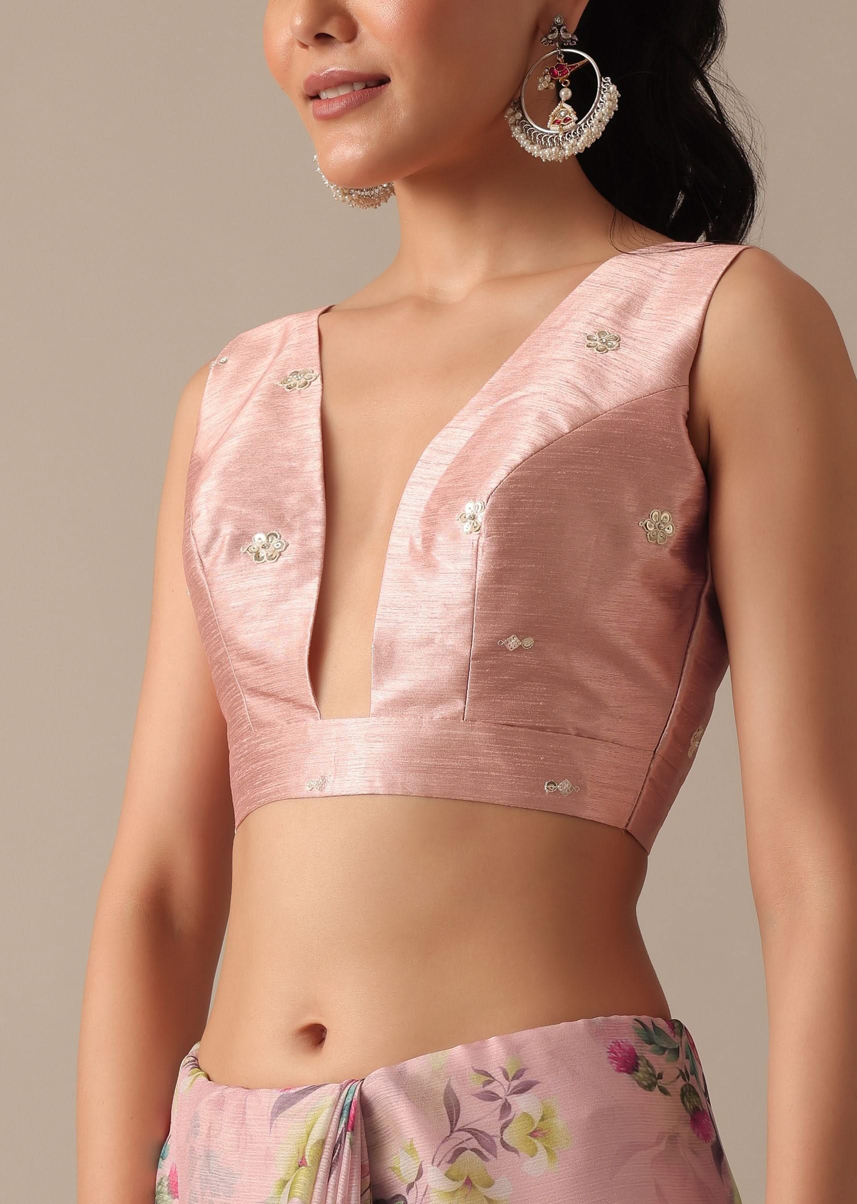 Pink Chiffon Saree With Floral Prints And Unstitched Blouse Piece - Image 7