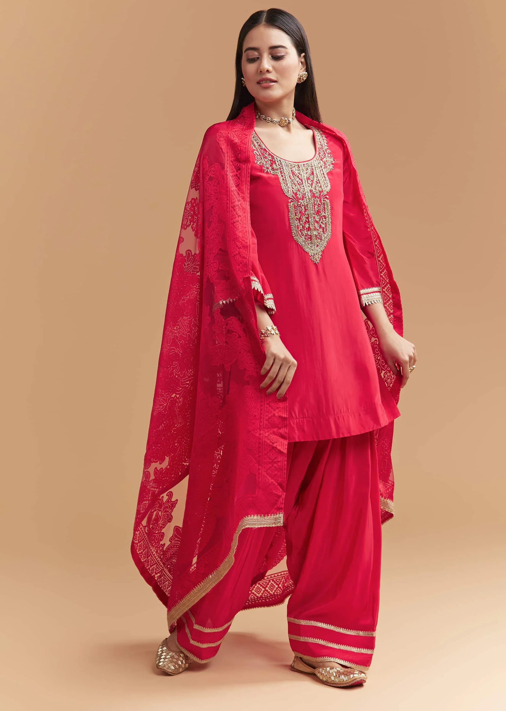 Pink Crepe Kurta Set With Heavy Zardosi Work - Image 3
